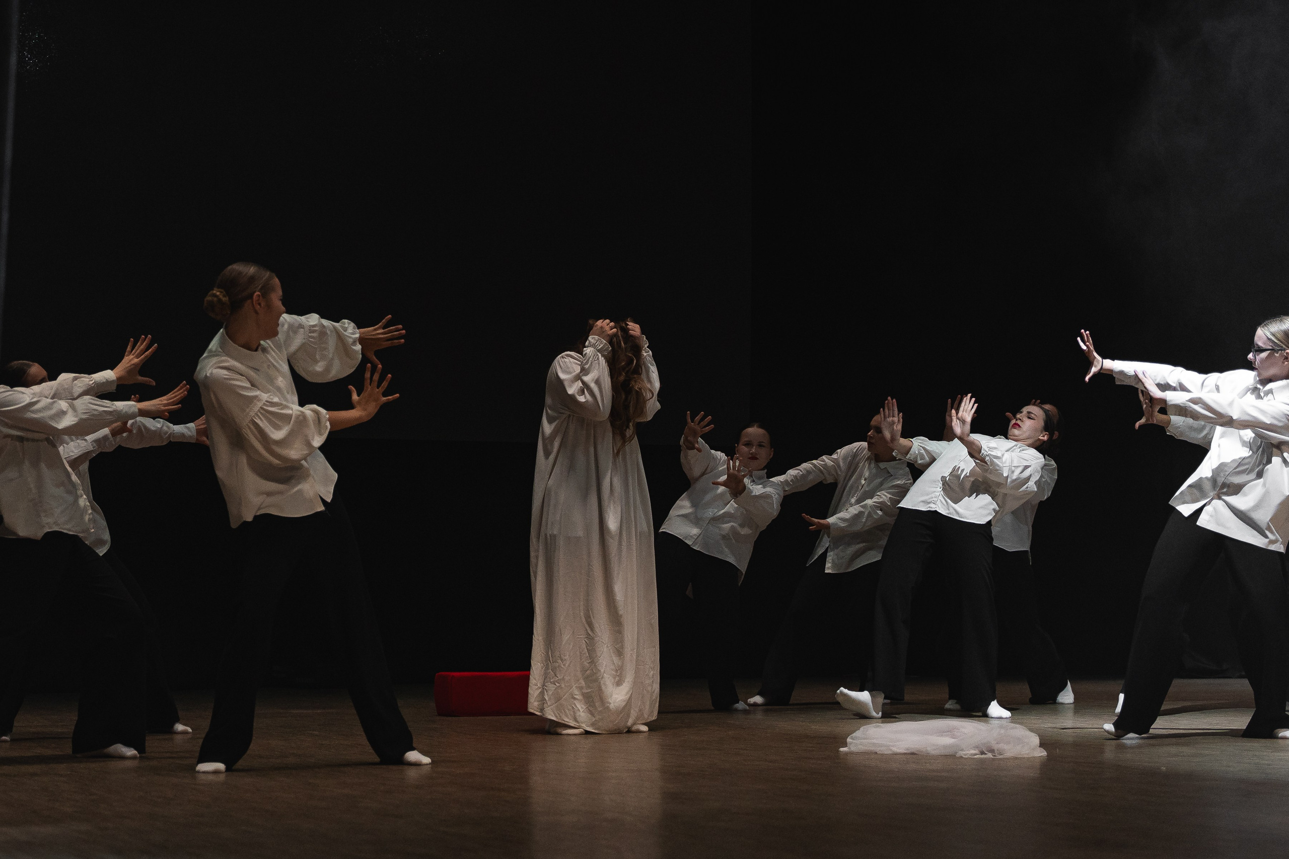 Отчётный концерт танцевально-спортивного клуба «PULSE». Портретный и репортажный фотограф в Воронеже: Анастасия Пузикова