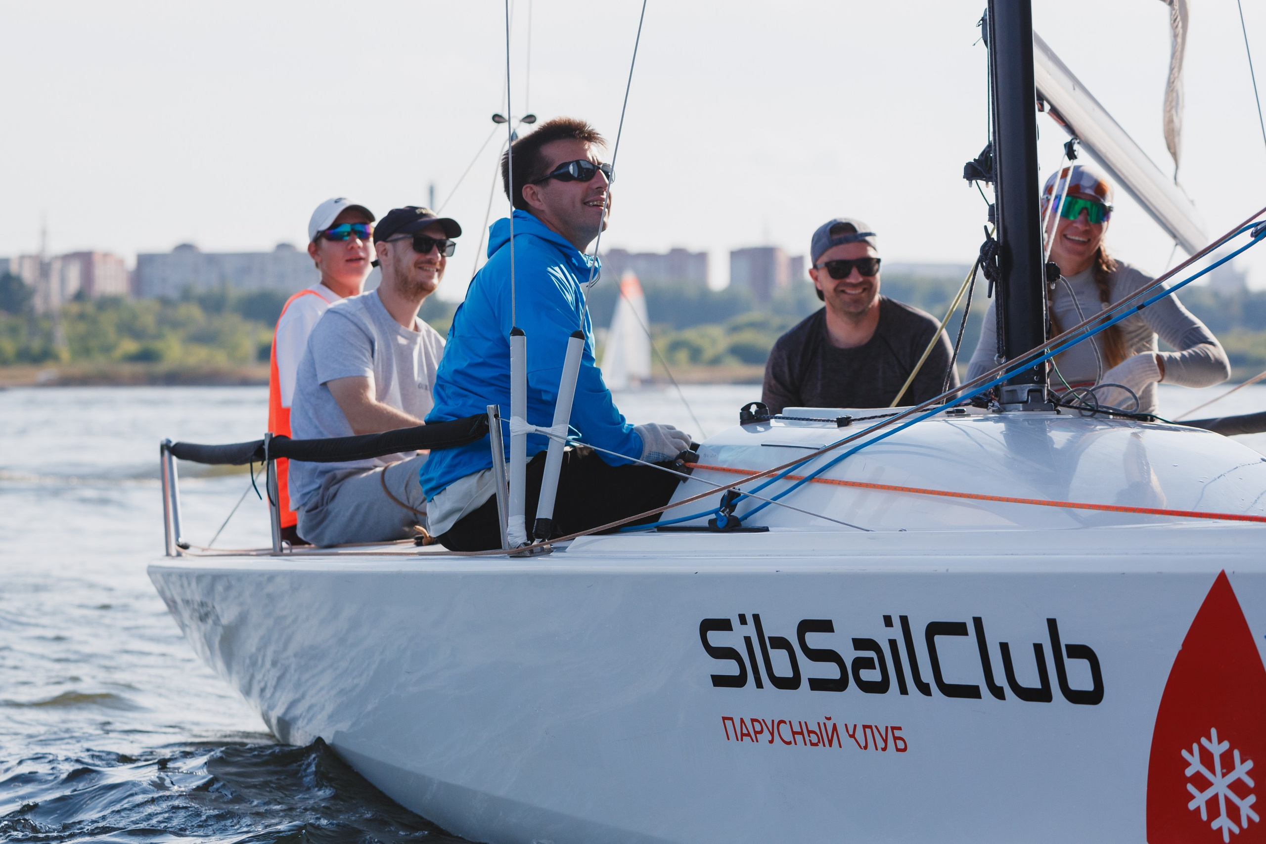 ЯХТИНГ. Roman Photo