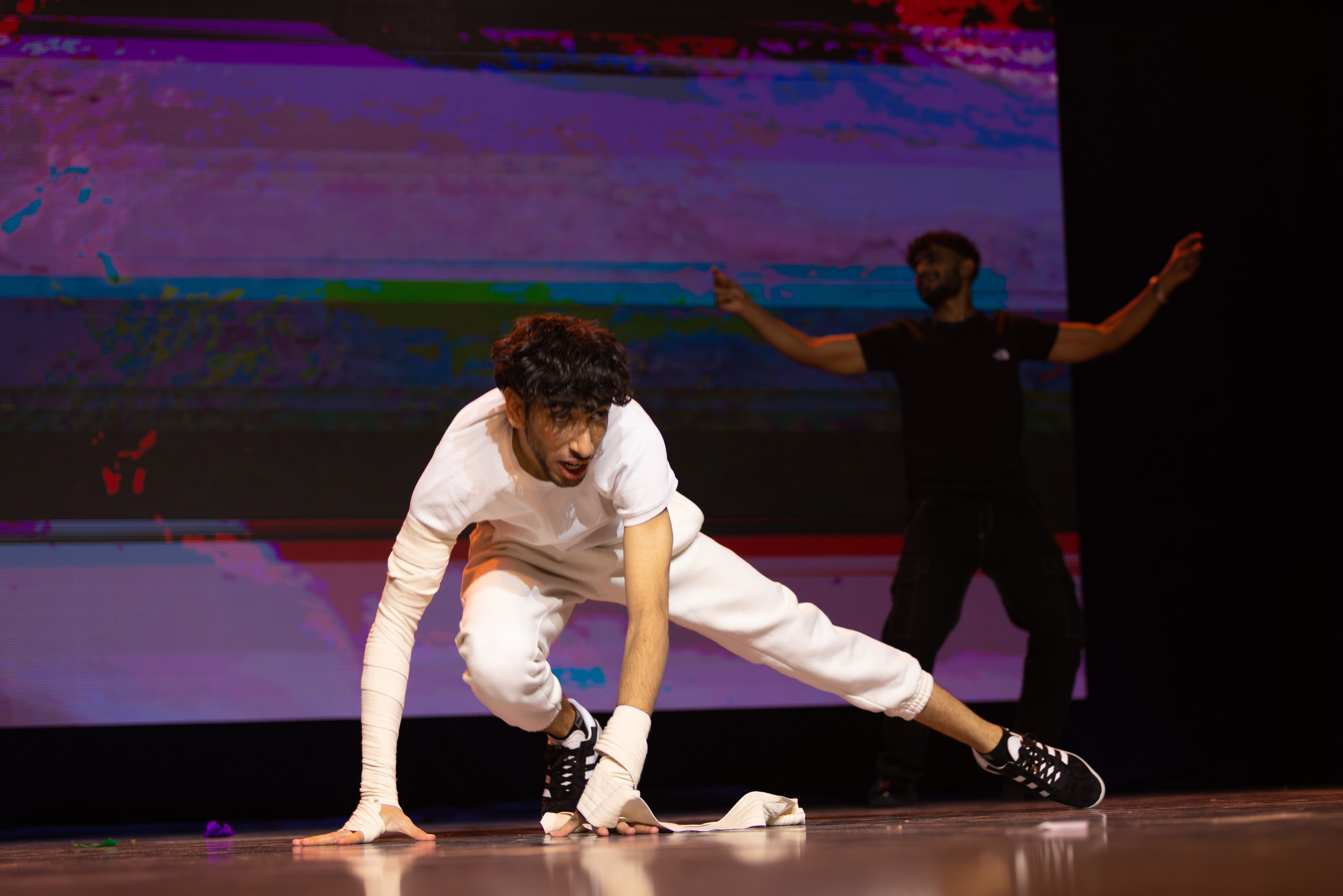 День международного студенческого единства в ДВФУ. Олег Катакинов| Репортажный фотограф в городе у моря (Владивосток)