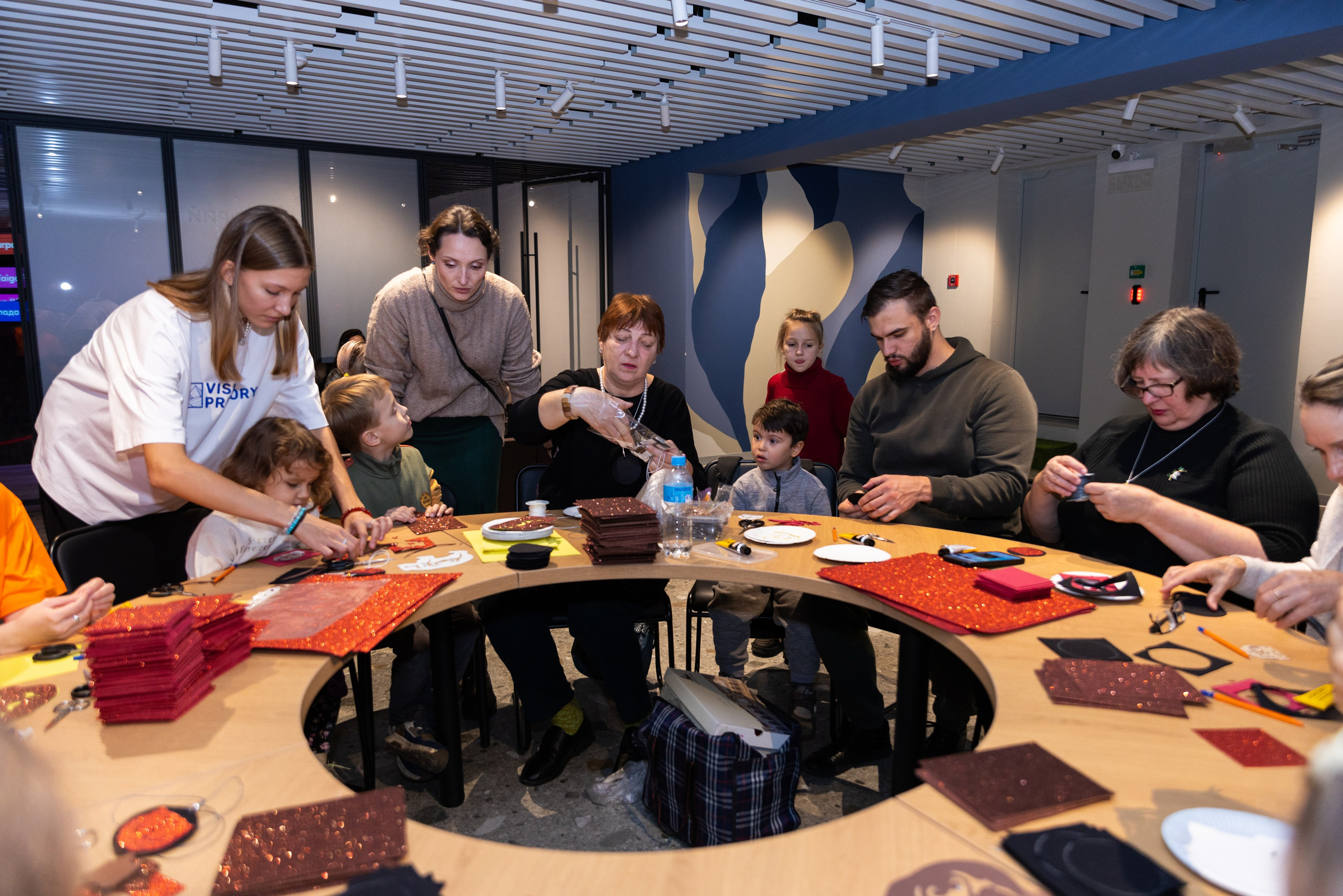 День народного единства в Национальном центре Россия. Олег Катакинов| Репортажный фотограф в городе у моря (Владивосток)