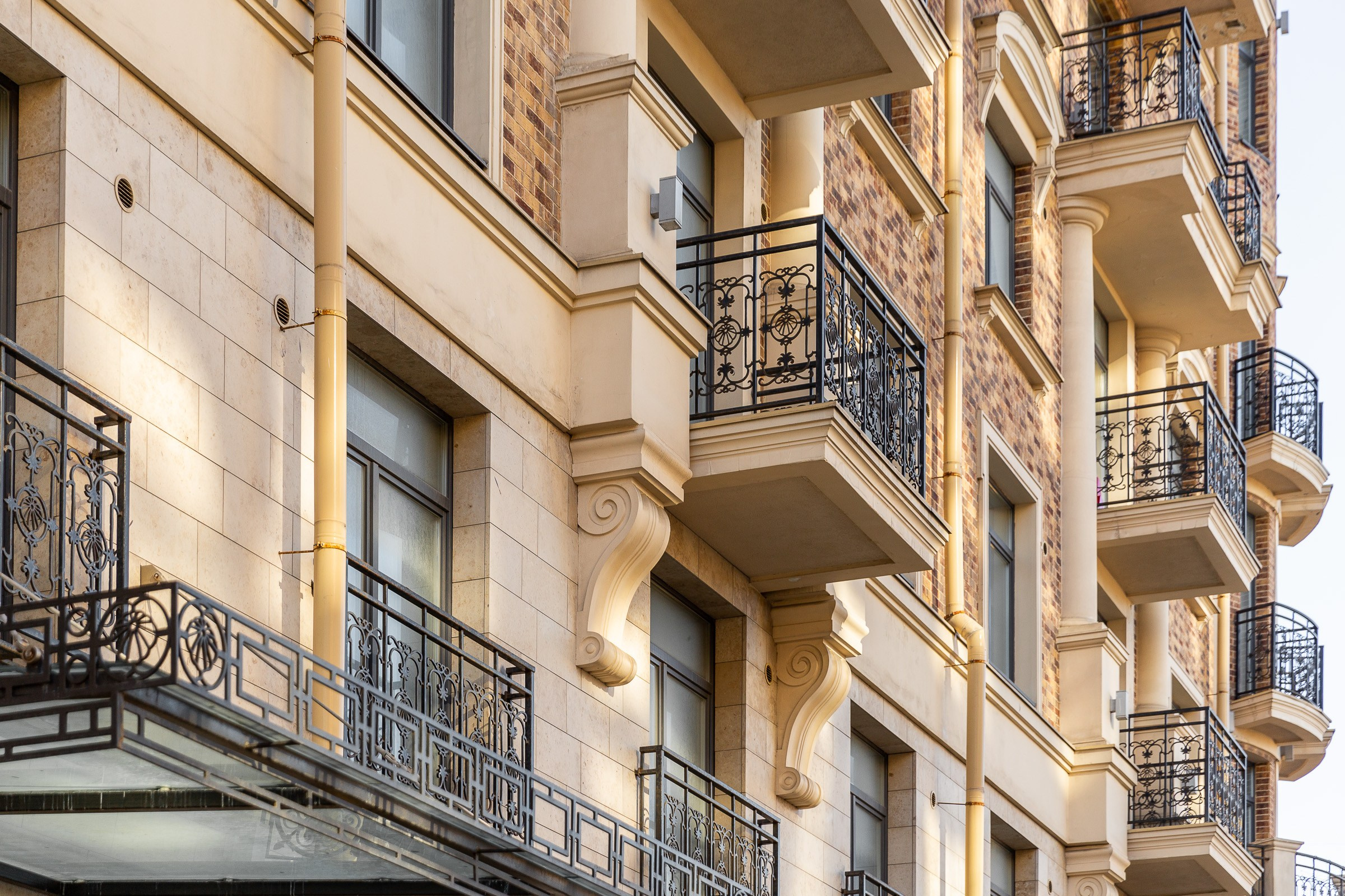 Предпродажная подготовка квартиры на Кирочной с хоумстэйджингом