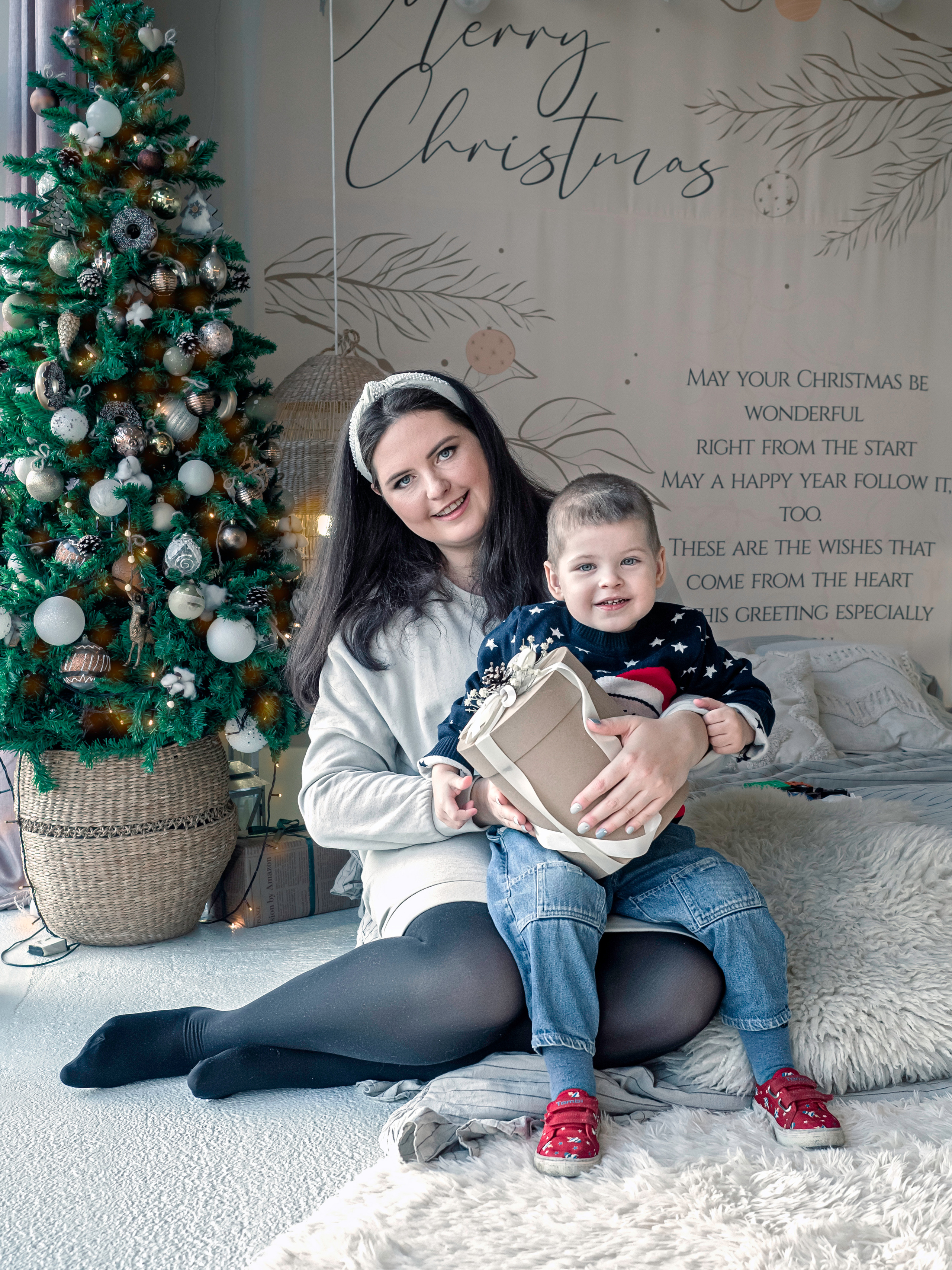 семейная новогодняя фотосессия с ребенком