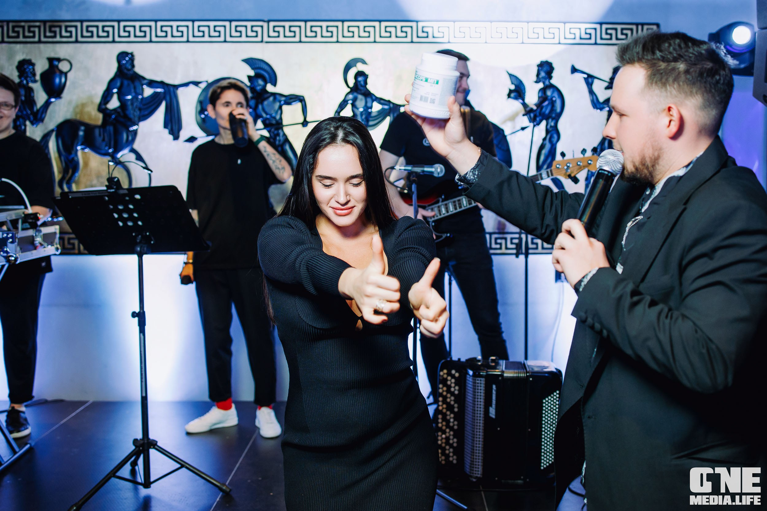 Клубный концерт в El Greco: Братья Грим. One Media Life: фоторепортажи, фотоотчеты с мероприятий и заведений