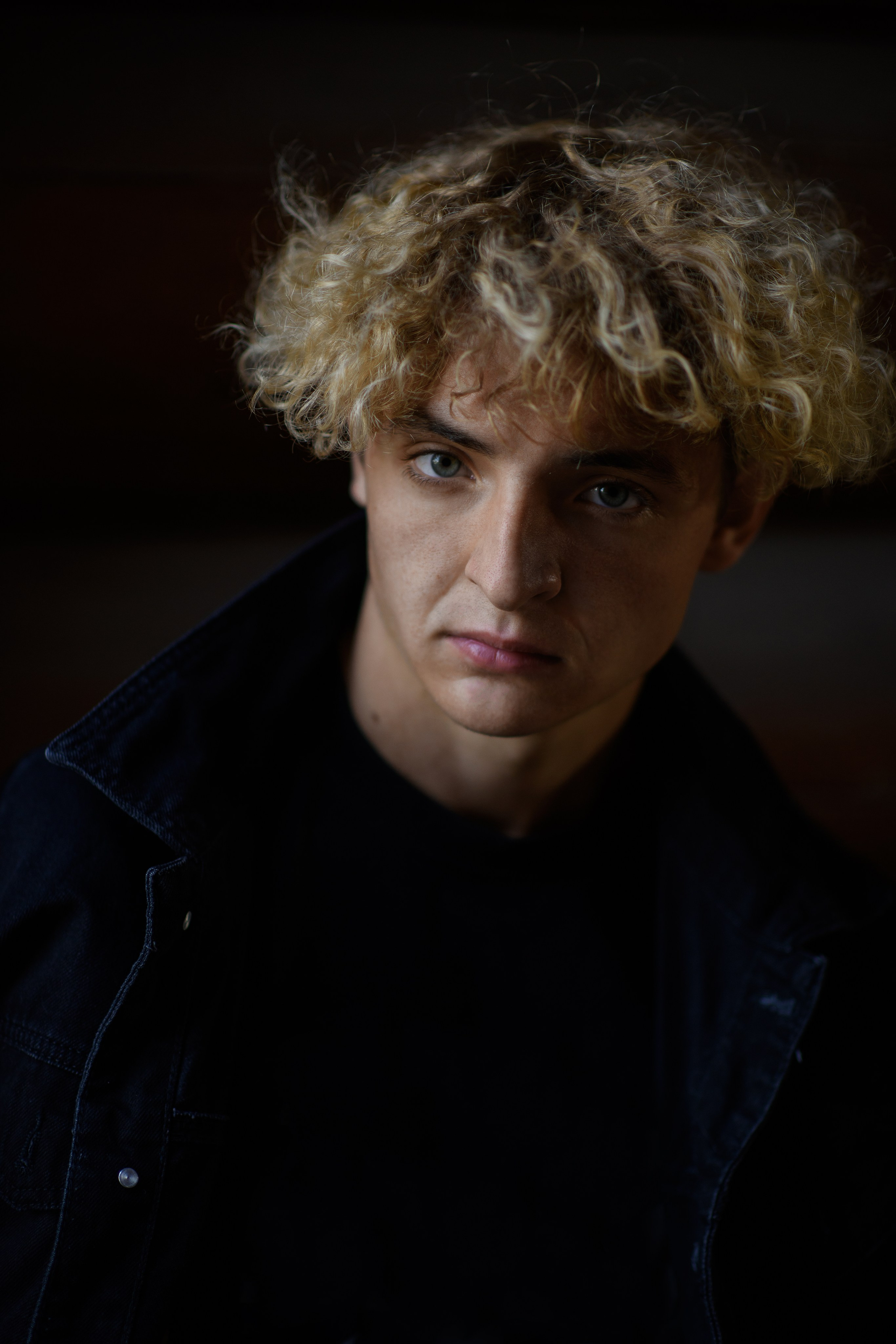 Фотосессия мальчика-подростка в Коломенском. Главная