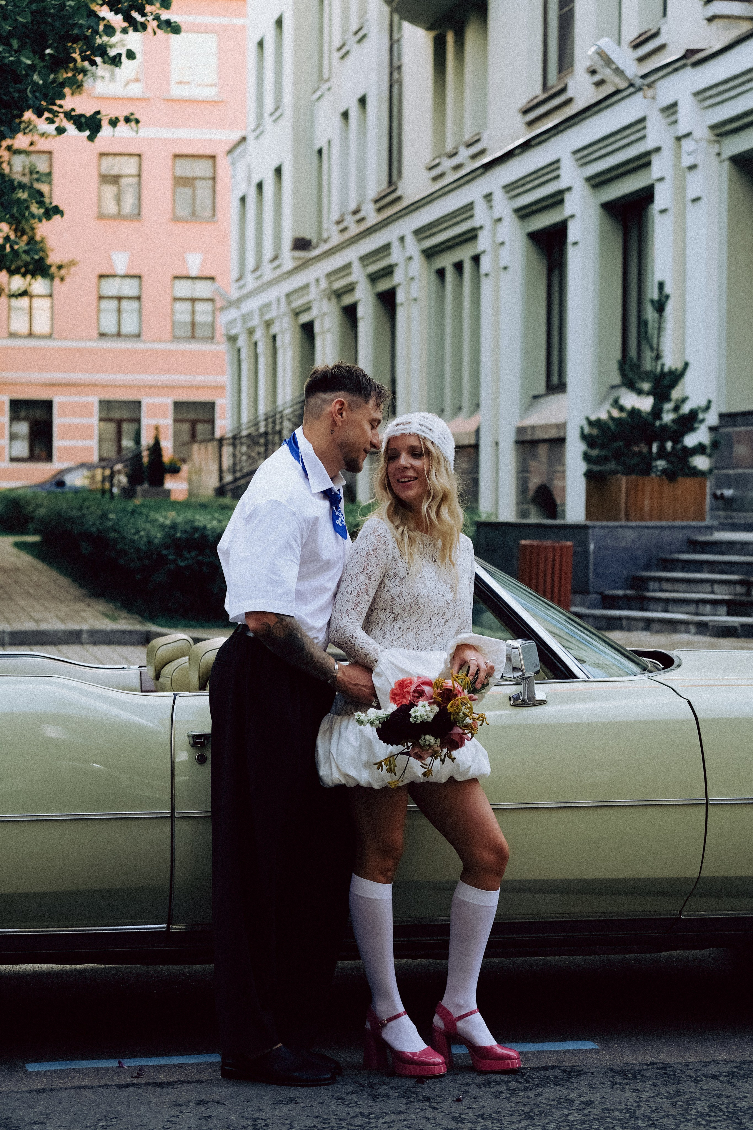 СВАДЕБНАЯ СЬЕМКА С КАБРИОЛЕТОМ В САНТК-ПЕТЕРБУРГЕ НА ПЕТРОГРАДКЕ В ОТЕЛЕ ПАНОРАМИКА. Профессиональный фотограф, Санкт-Петербург — Виктория Богомолова