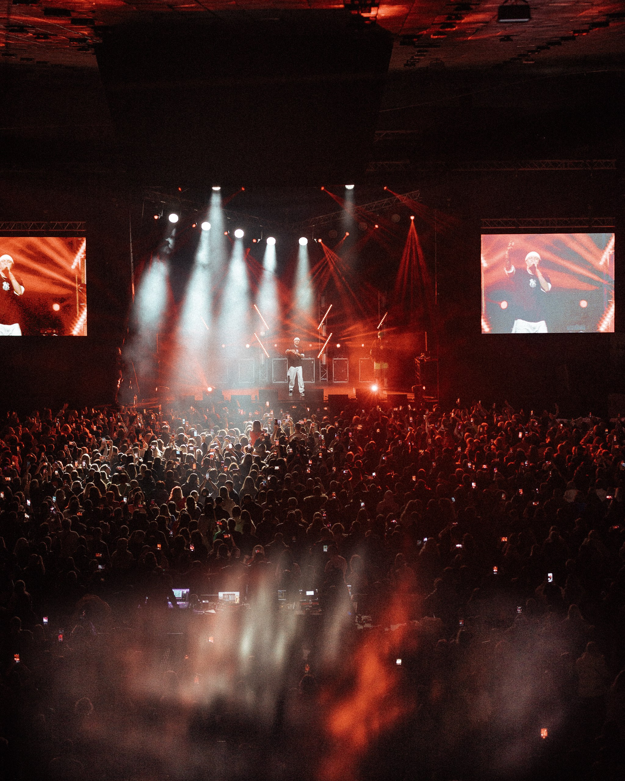 Концертный фотограф Кандеев Даниил Саратов. Фотограф Кандеев Даниил