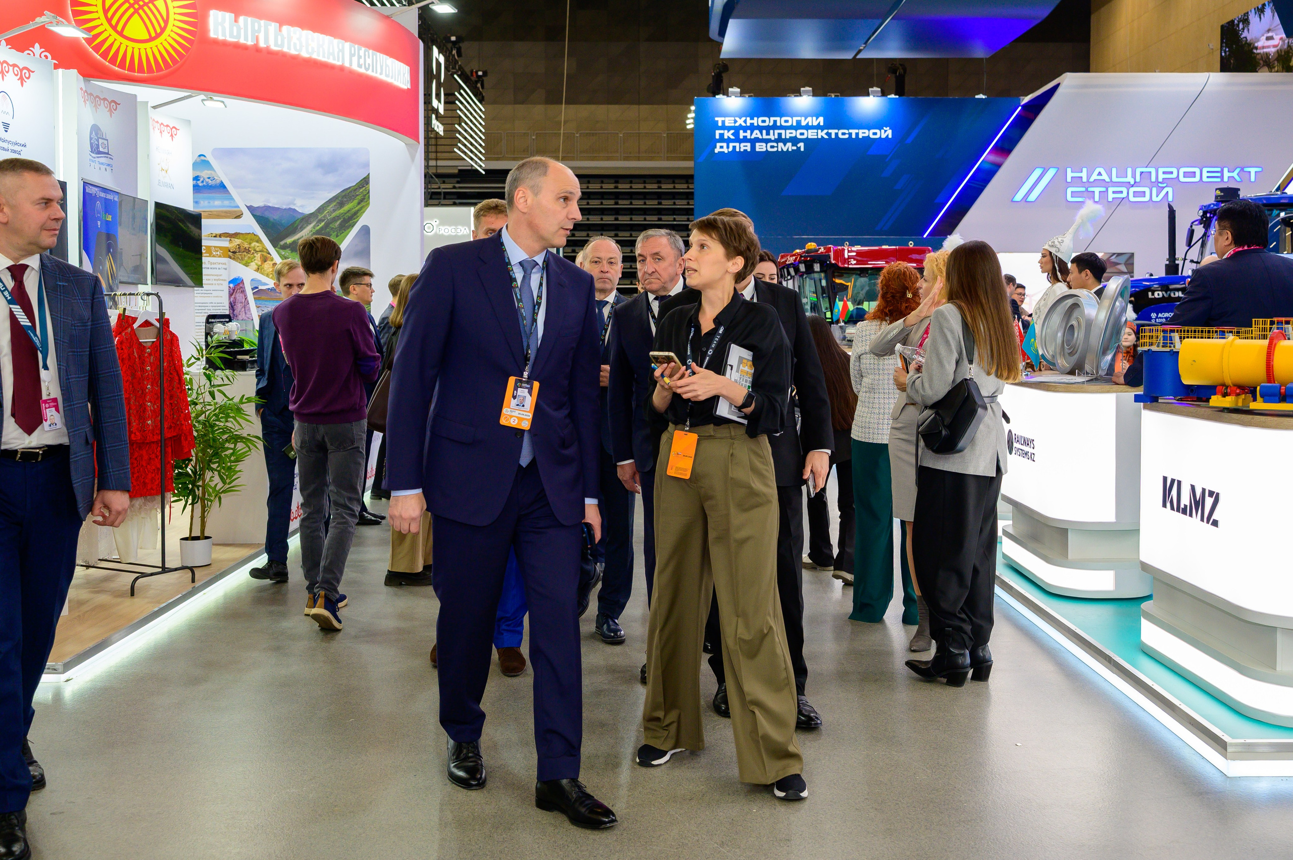 BigindustrialweekBelarus. Фотоуслуги, услуги фотографа, фотографирование важных событий