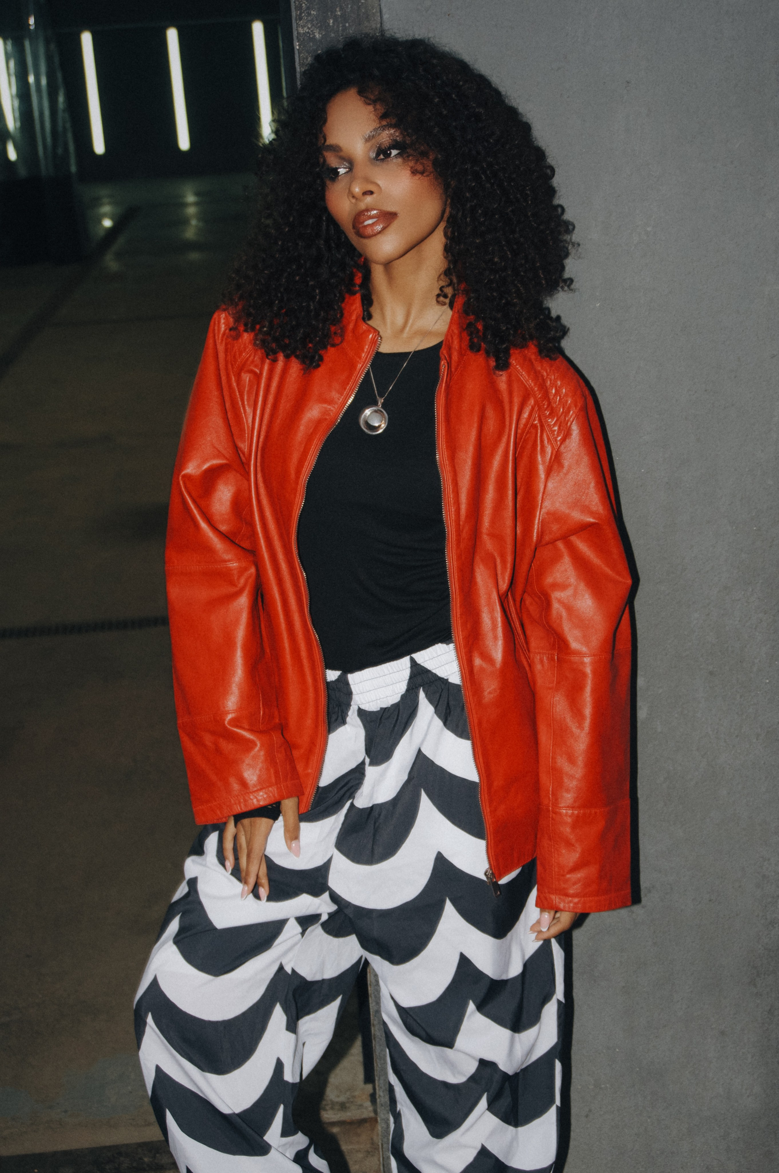 Диана, съемка с авто. Фотограф в Минске Света Григорьева