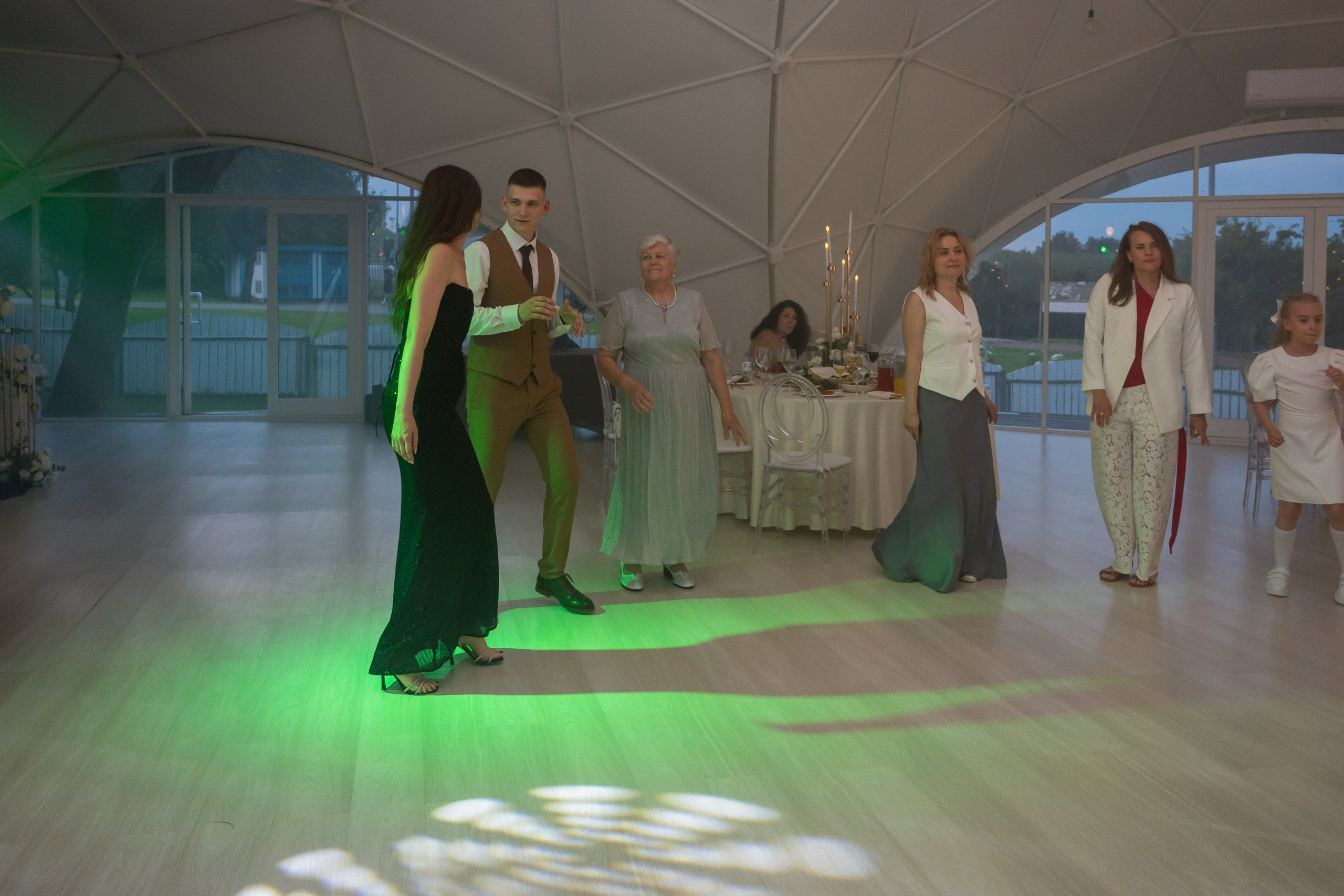 Данила & Олеся. Семейный и контент фотограф в Москве Alira