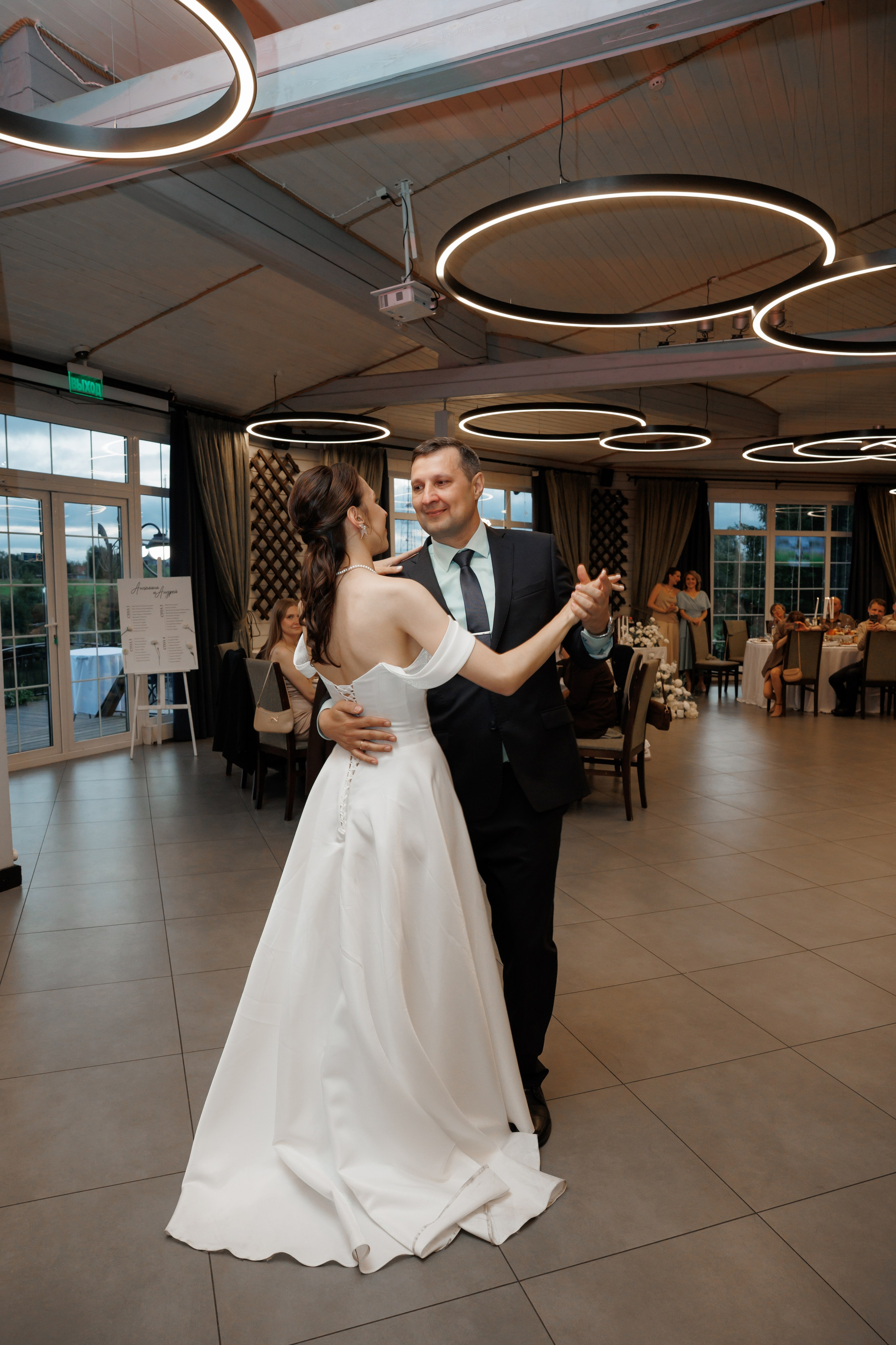 Регистрация в отеле Fish Point, ЗАГС Бутово, прогулка в Остафьево. Свадебный и репортажный фотограф (Москва, Королев и другие)