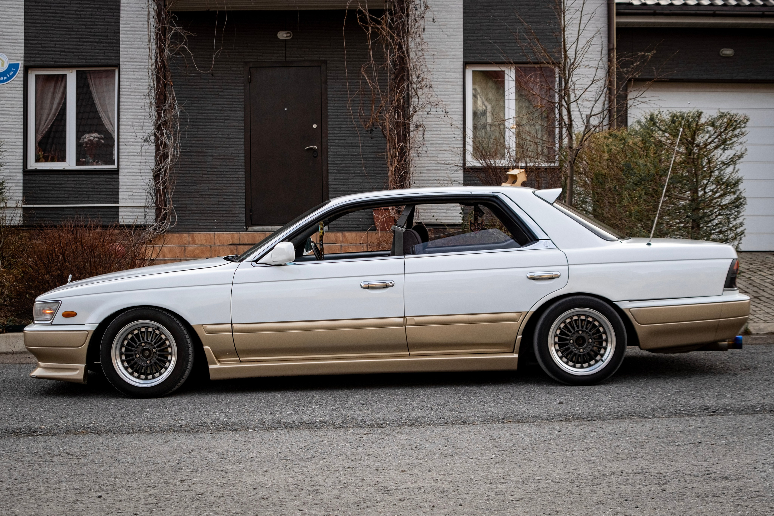 Nissan Laurel C33. Автомобильные фотографии и рисунки в Санкт-Петербурги Пашков Дмитрий