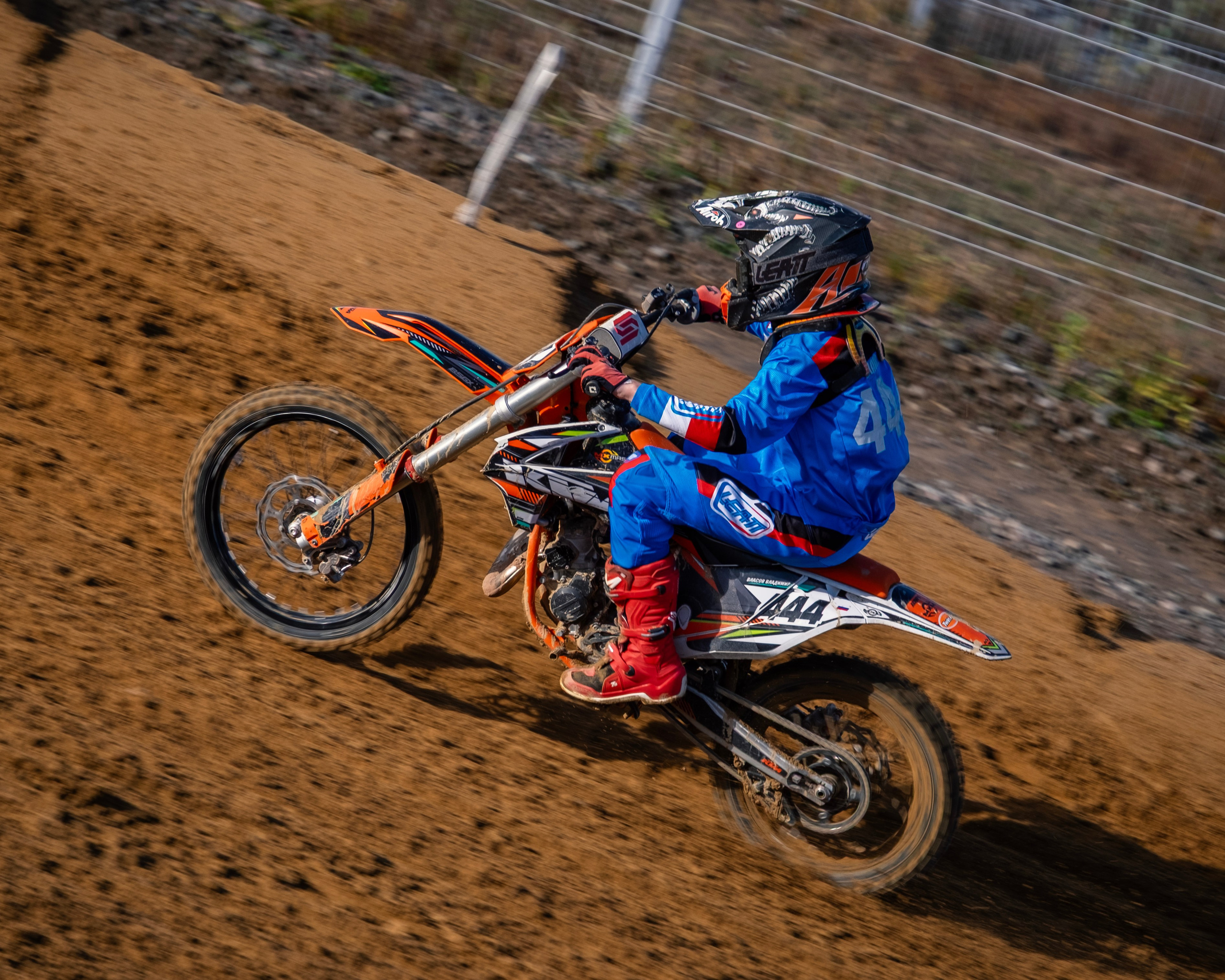 Мотокросс (Игора Драйв). Автомобильные фотографии и рисунки в Санкт-Петербурги Пашков Дмитрий