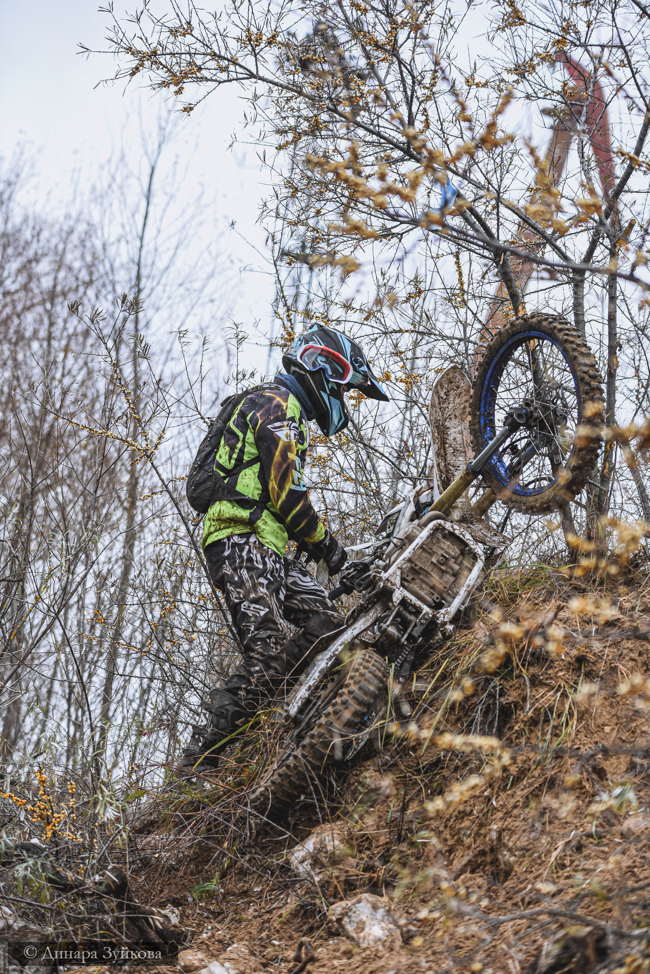 «На местности». Мотофотограф в Нижнем Новгороде Динара Зуйкова