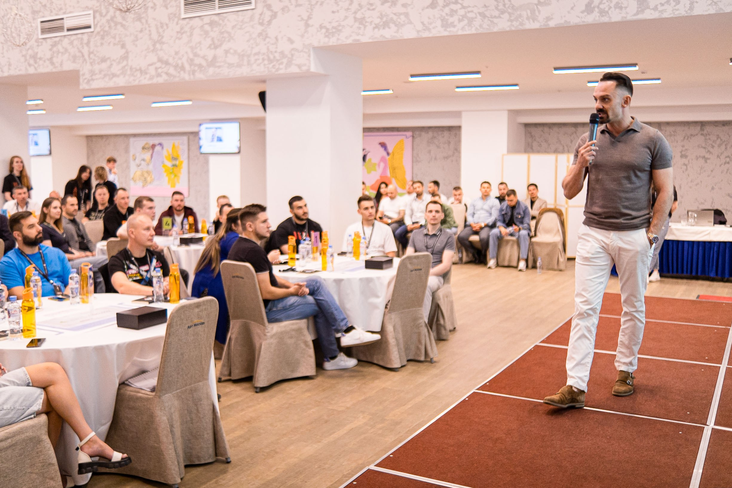 Стратегическая сессия «Ключ-авто». Репортажный фотограф Денис Тихомиров. Москва