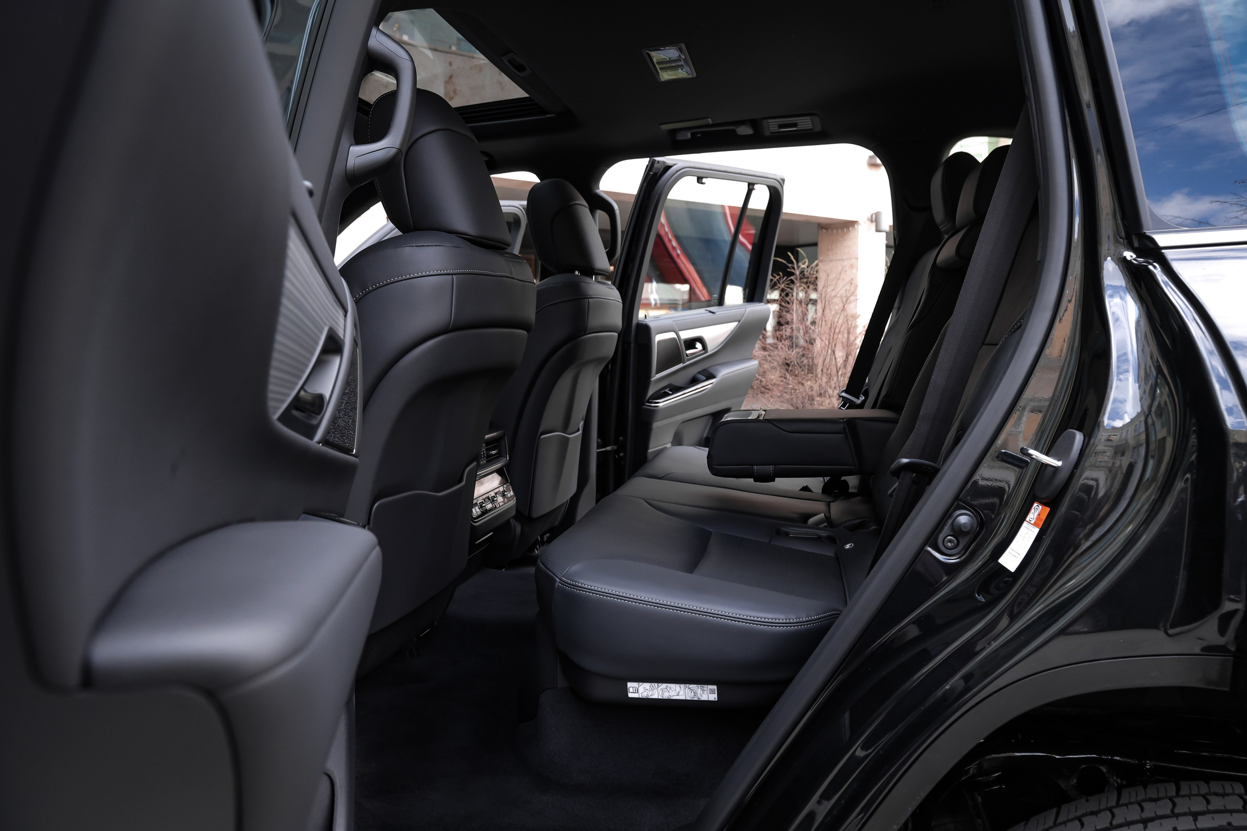 2024 LEXUS LX 500d. Mixturecaptures