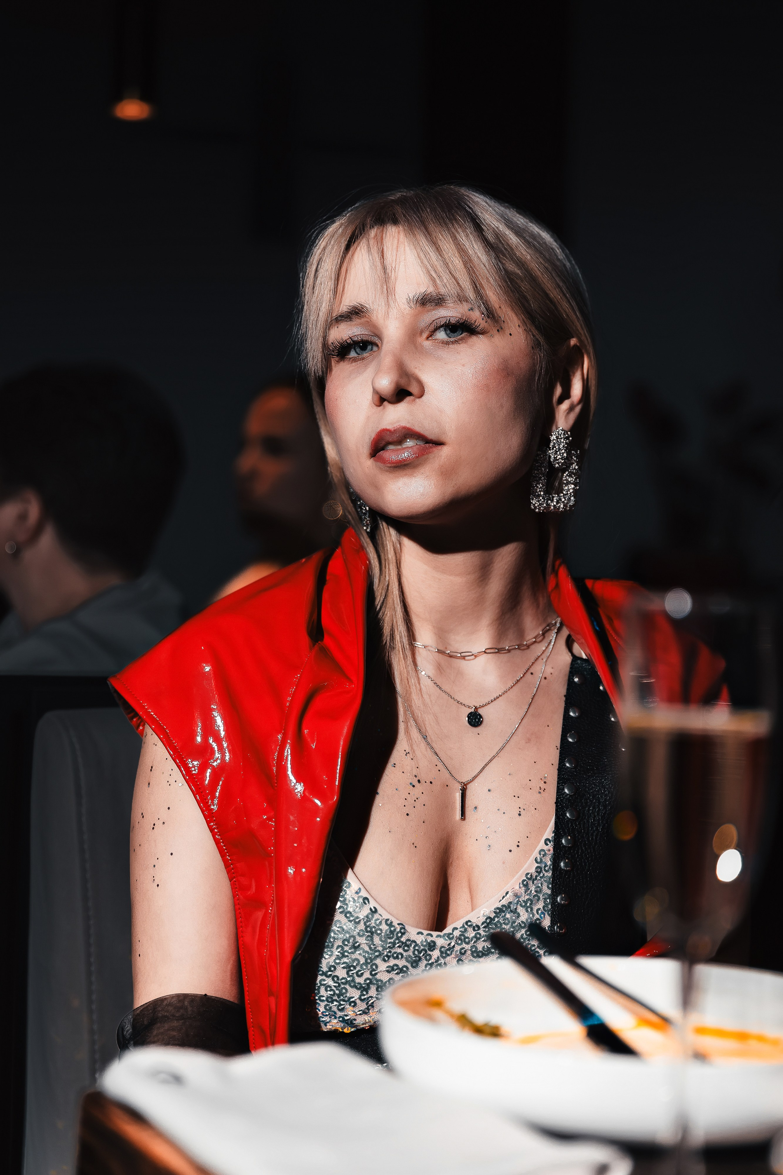 Фотосъемка презентаций модных журналов в Санкт-Петербурге | Рекламные кадры для медиа