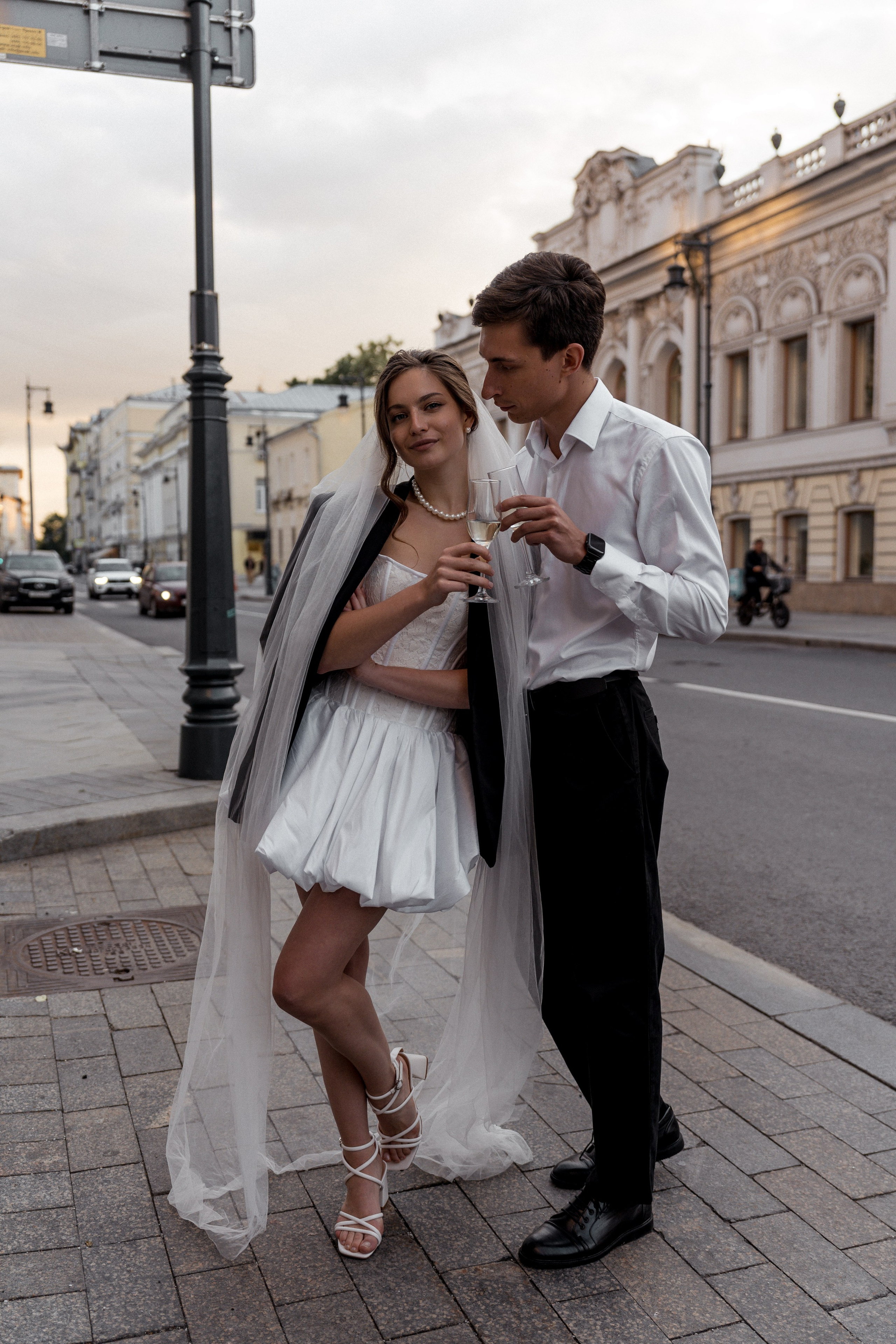 Свадебная прогулка в Москве в центре стритстайл