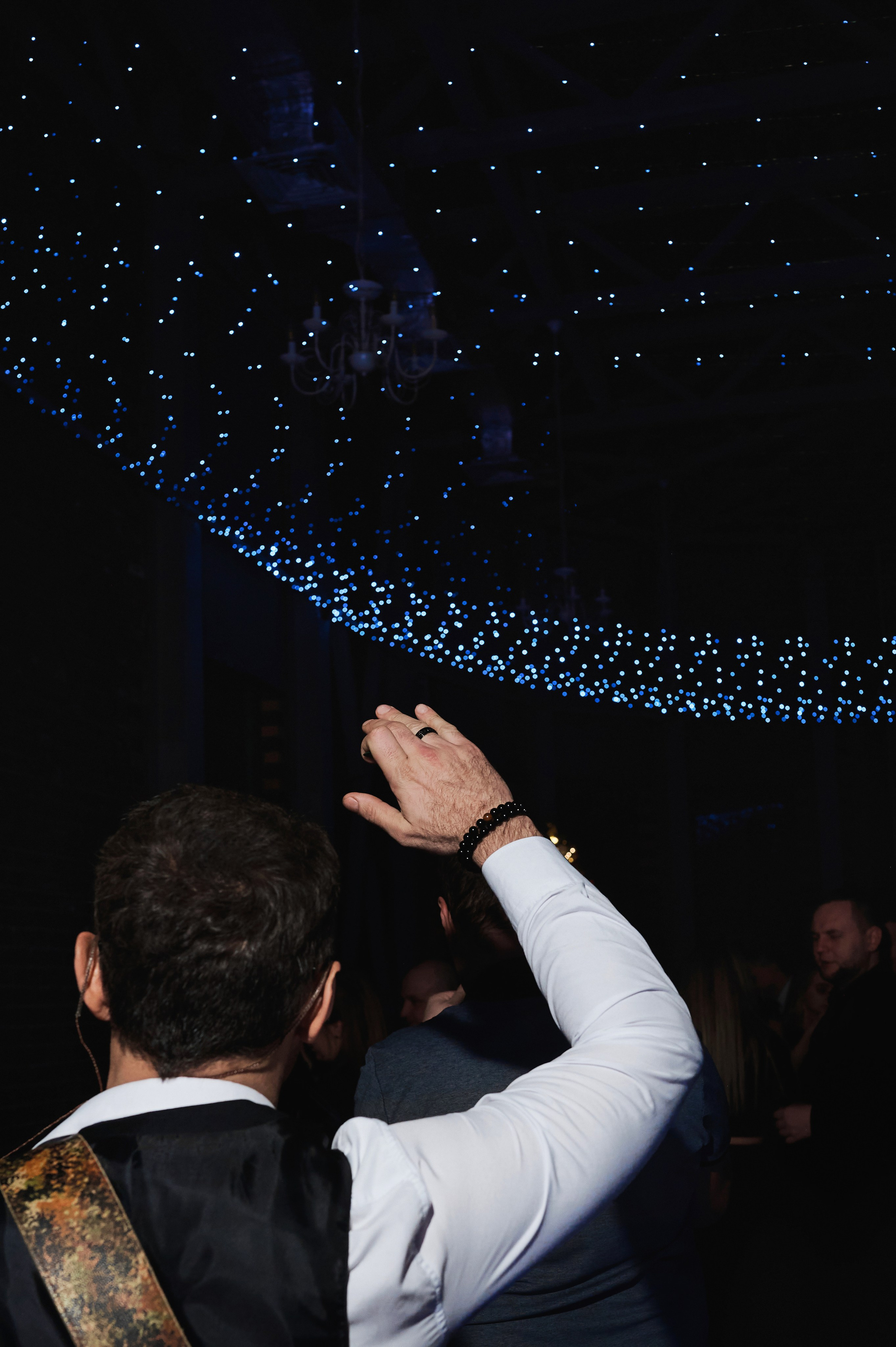 Сценический перформанс, артист в движении, репортажная съемка события