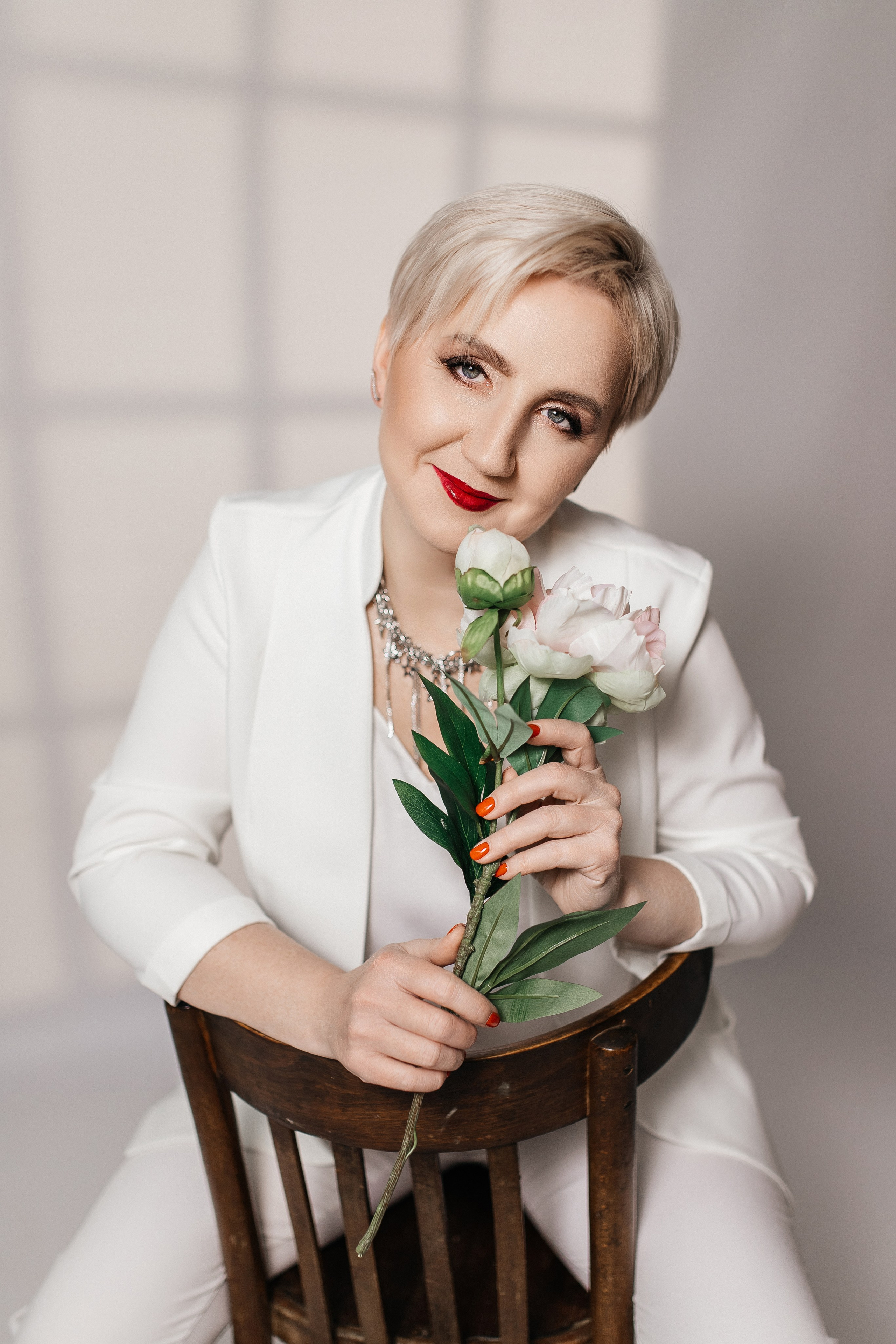 Олесяв моей студии. Март 2025. Фотограф Пермь. Свадьбы. Семья и дети, школа, д. сад. Фотокниги