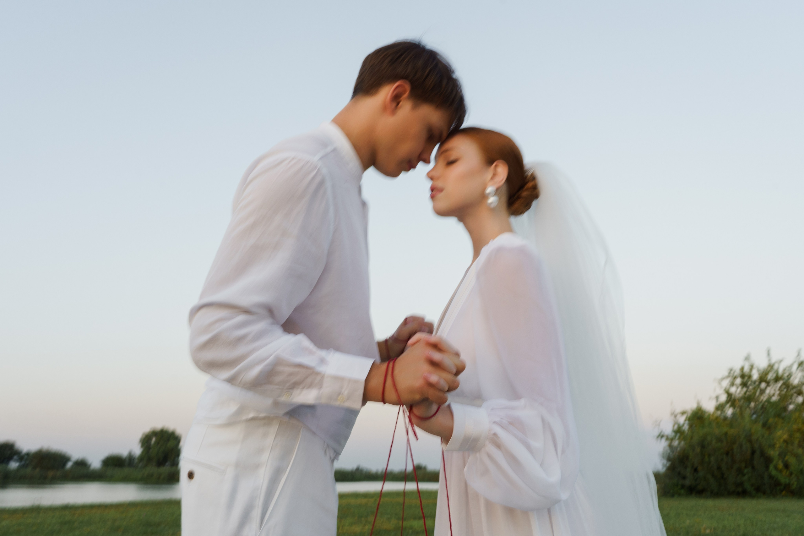 Свадебная фотосъемка в русских традициях от ТВИНС СТУДИО. ТВИНС СТУДИО — лучшие свадебные фотографы и видеографы в Краснодаре