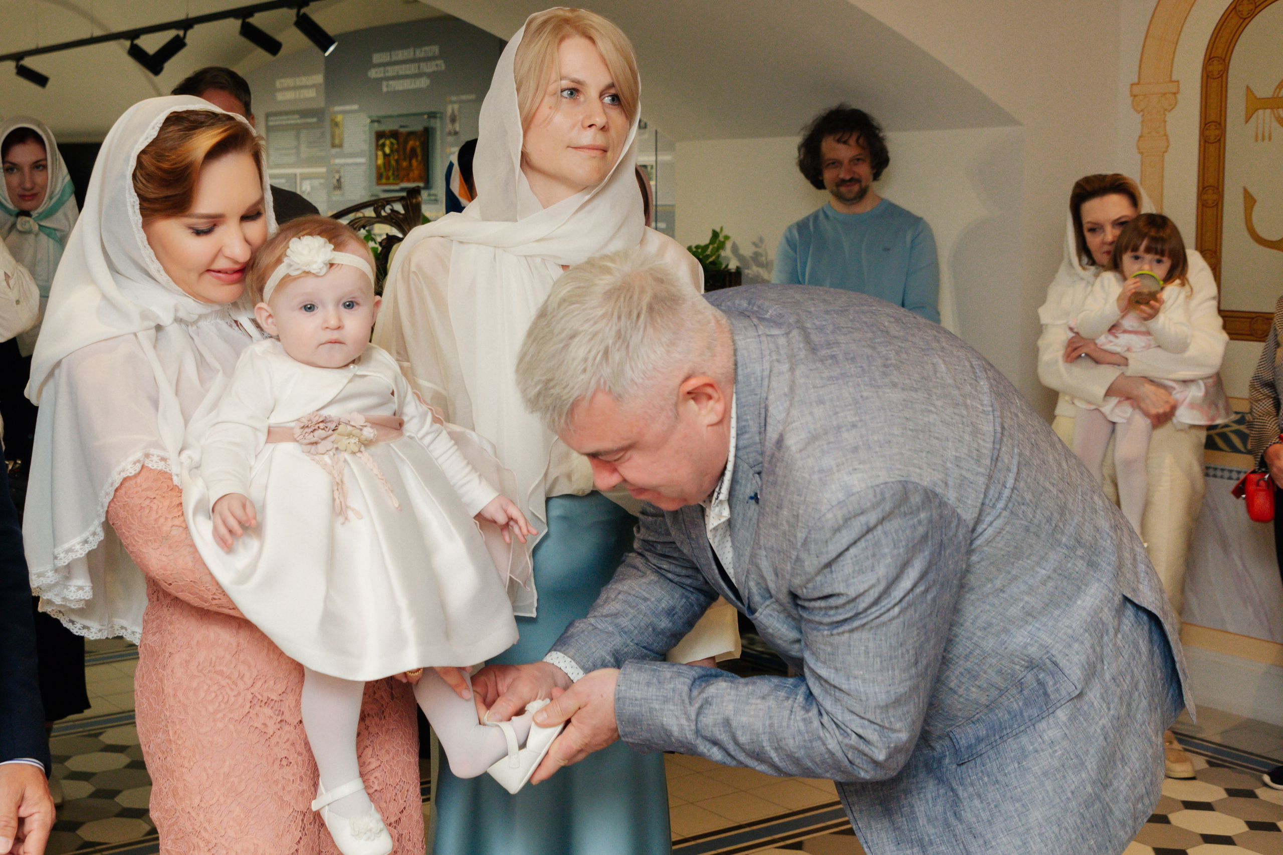 Церковь чудотворной иконы Божией Матери Всех Скорбящих Радость с грошиками. Фотограф на крещение в Санкт Петербурге