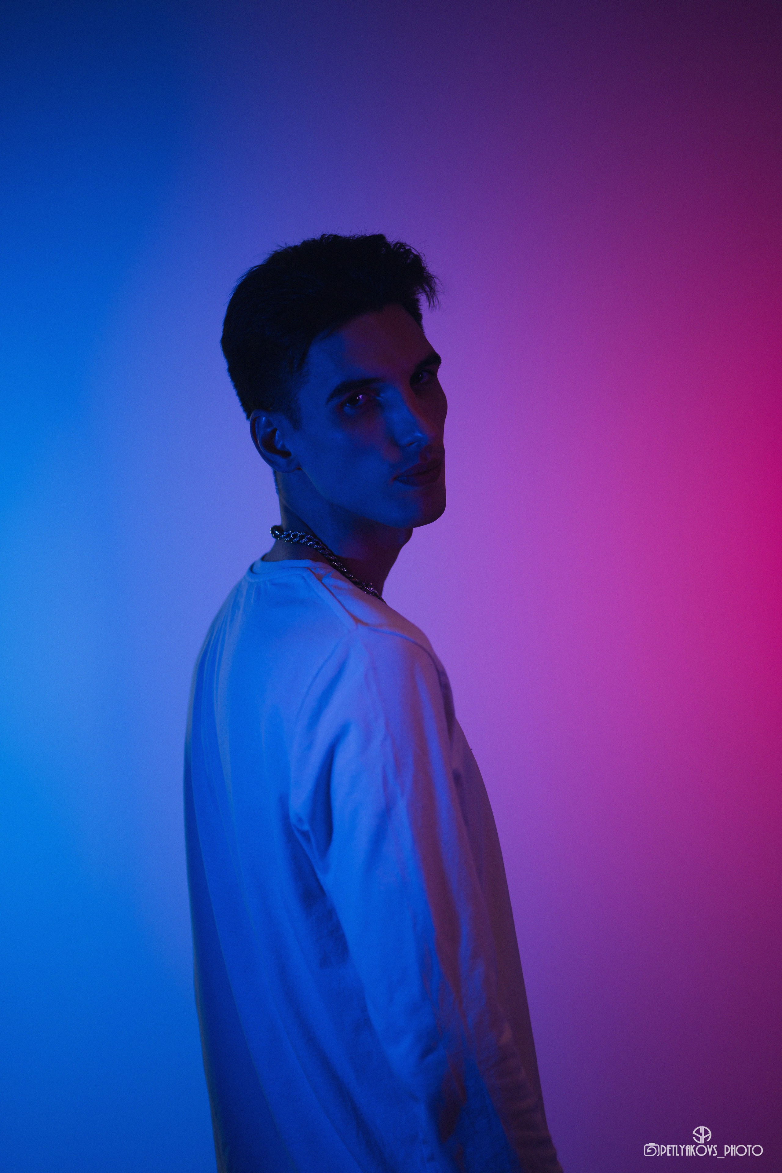 Фотосессия с цветным светом Ессентуки