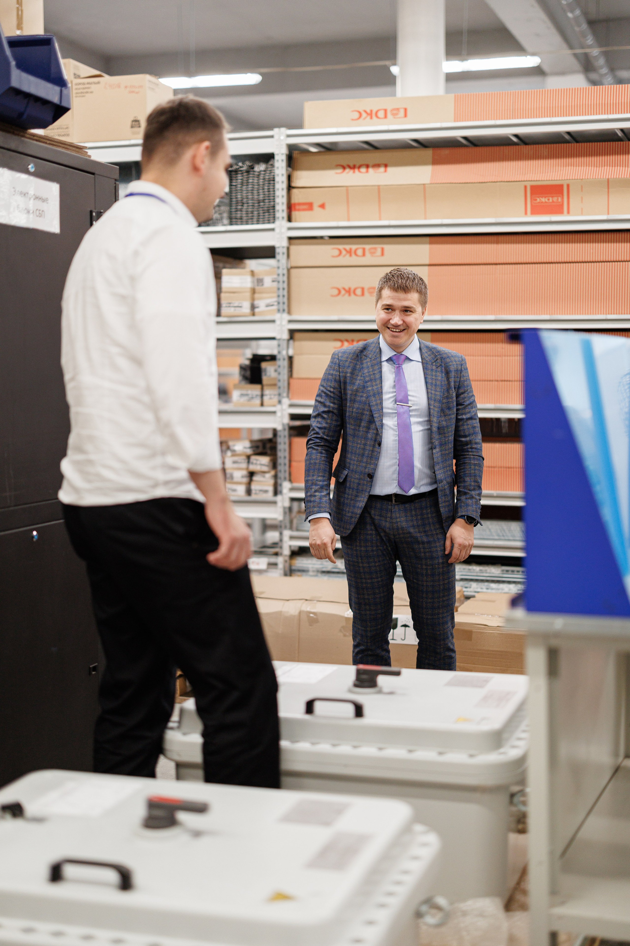 Вольтаг — Экскурсия по производству. Контент для бизнеса в Екатеринбурге Полдень Медиа