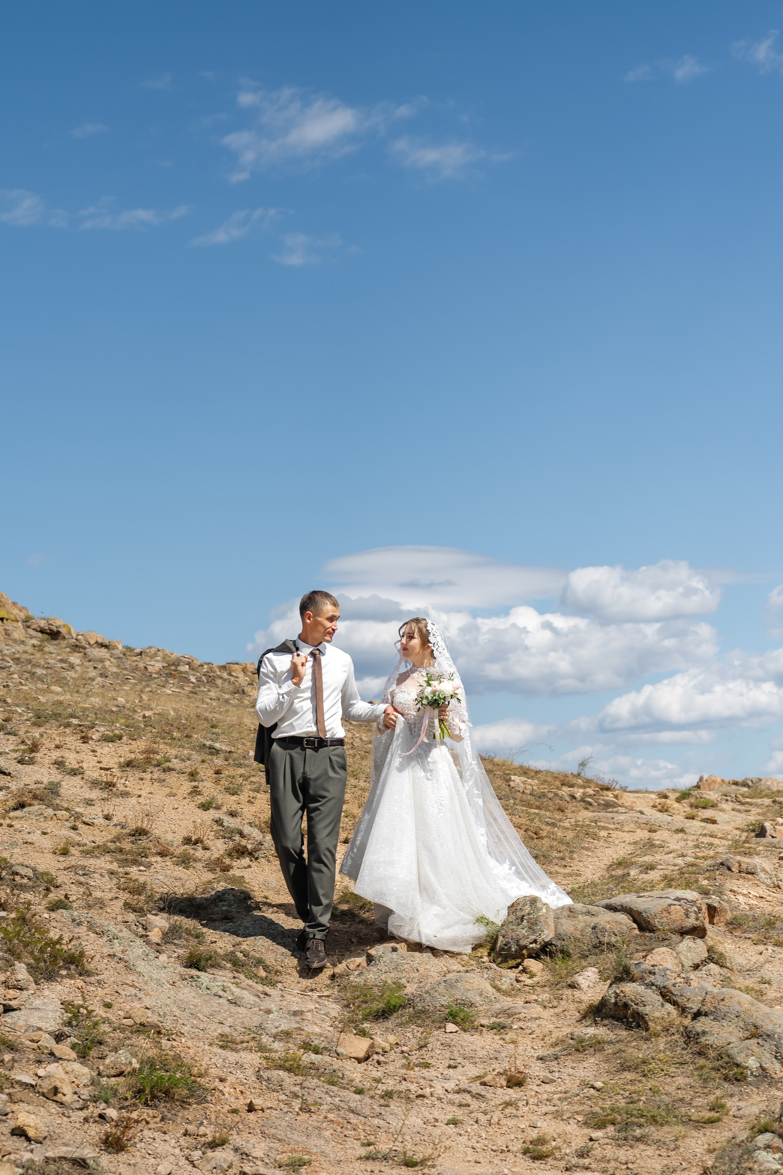 Тимофей и Вероника. Фотограф и видеограф в Улан-Удэ: Аюна Габагуева и Артём Шаханов