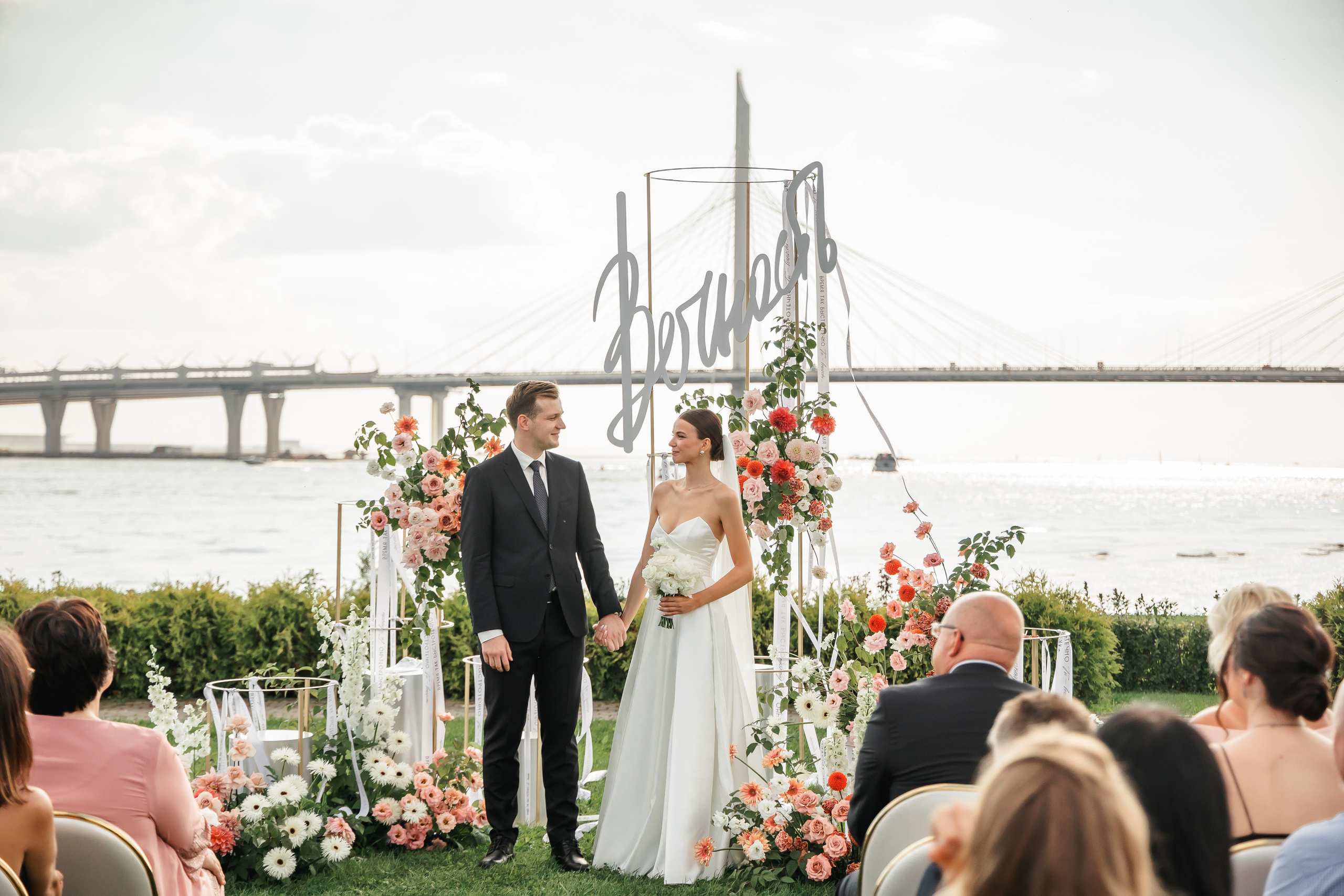 Иван и Юлия. Санкт-Петербург. Финский залив. Асия. Свадебный фотограф в Хабаровске