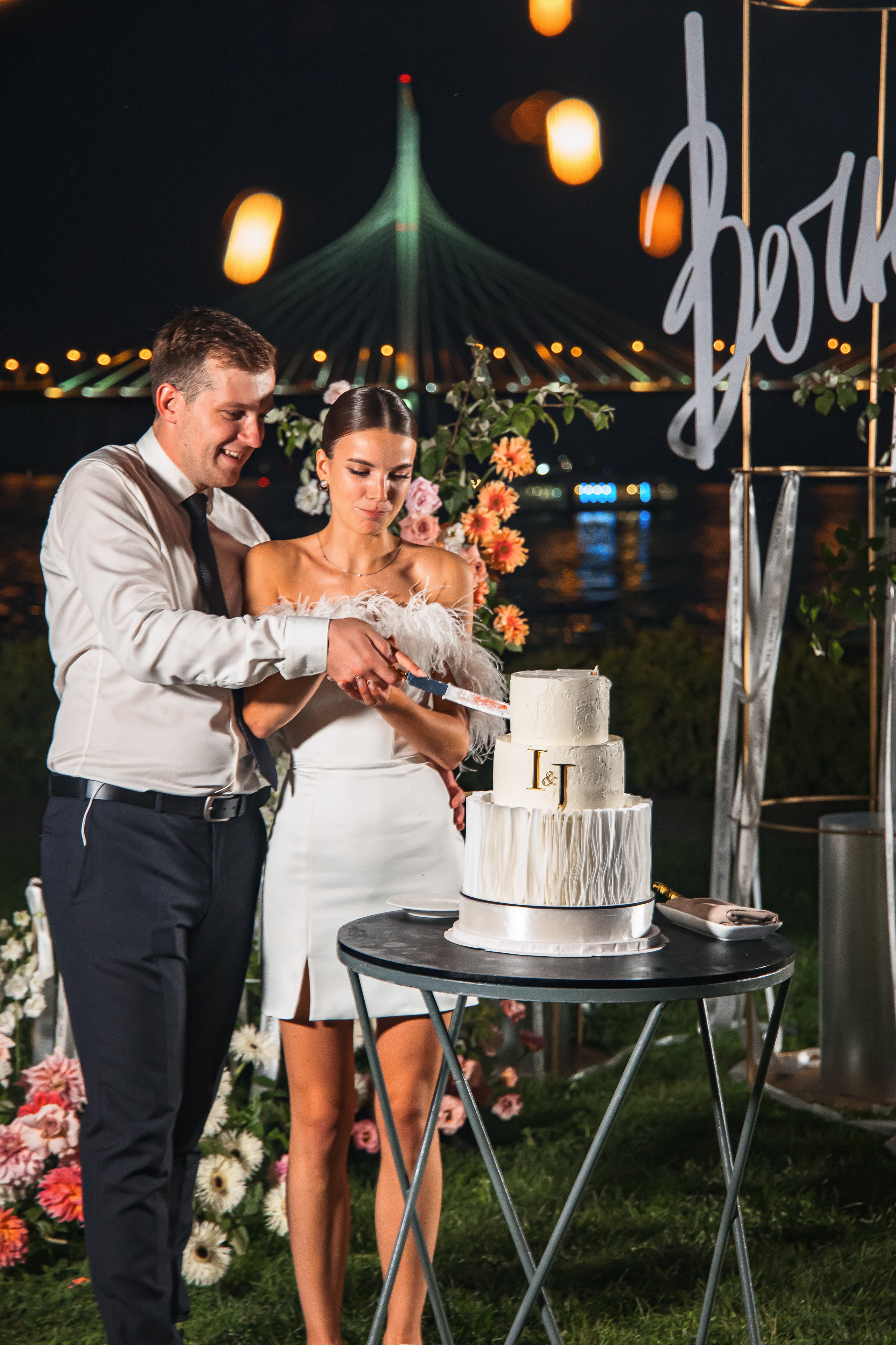 Иван и Юлия. Санкт-Петербург. Финский залив. Асия. Свадебный фотограф в Хабаровске