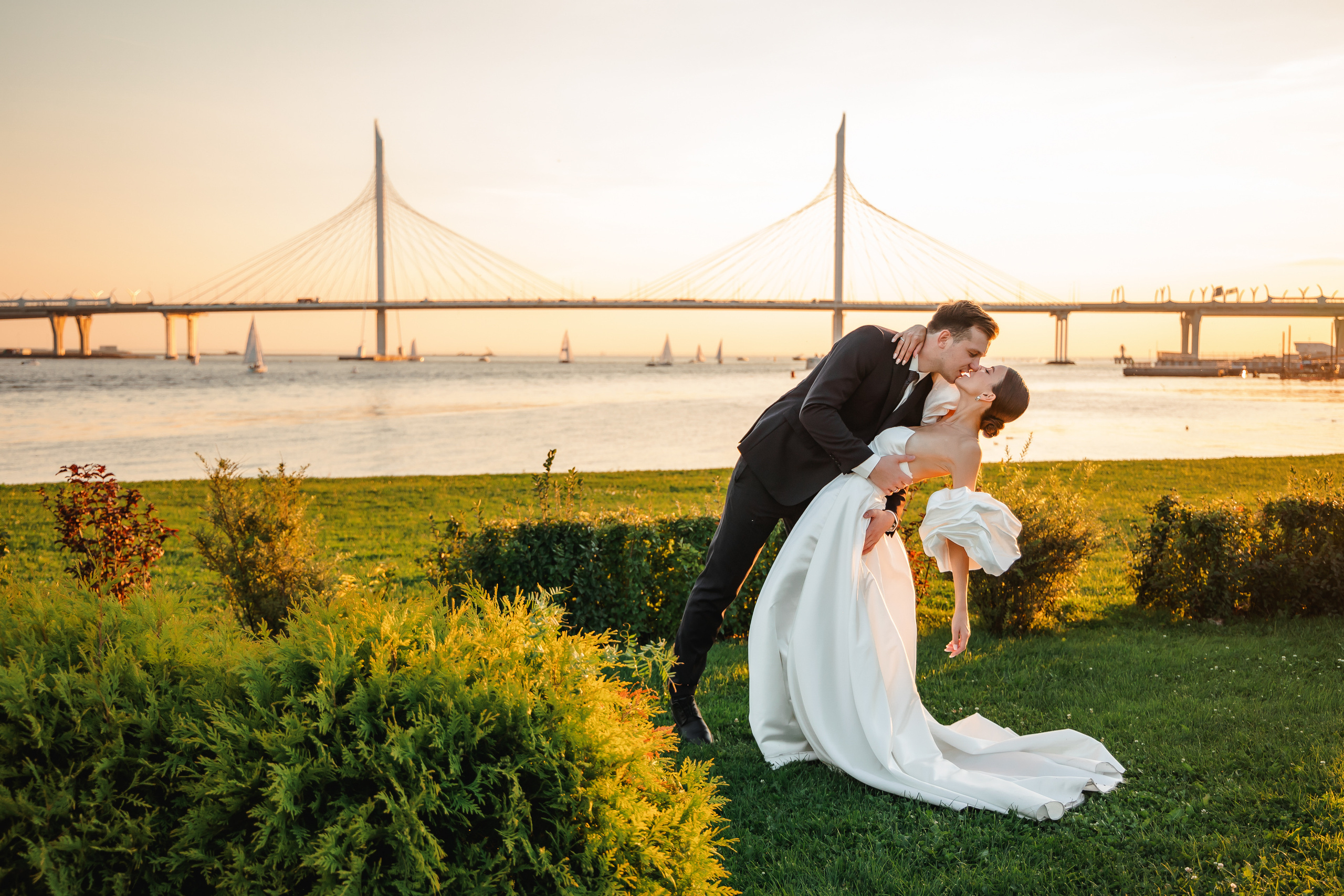 Иван и Юлия. Санкт-Петербург. Финский залив. Асия. Свадебный фотограф в Хабаровске