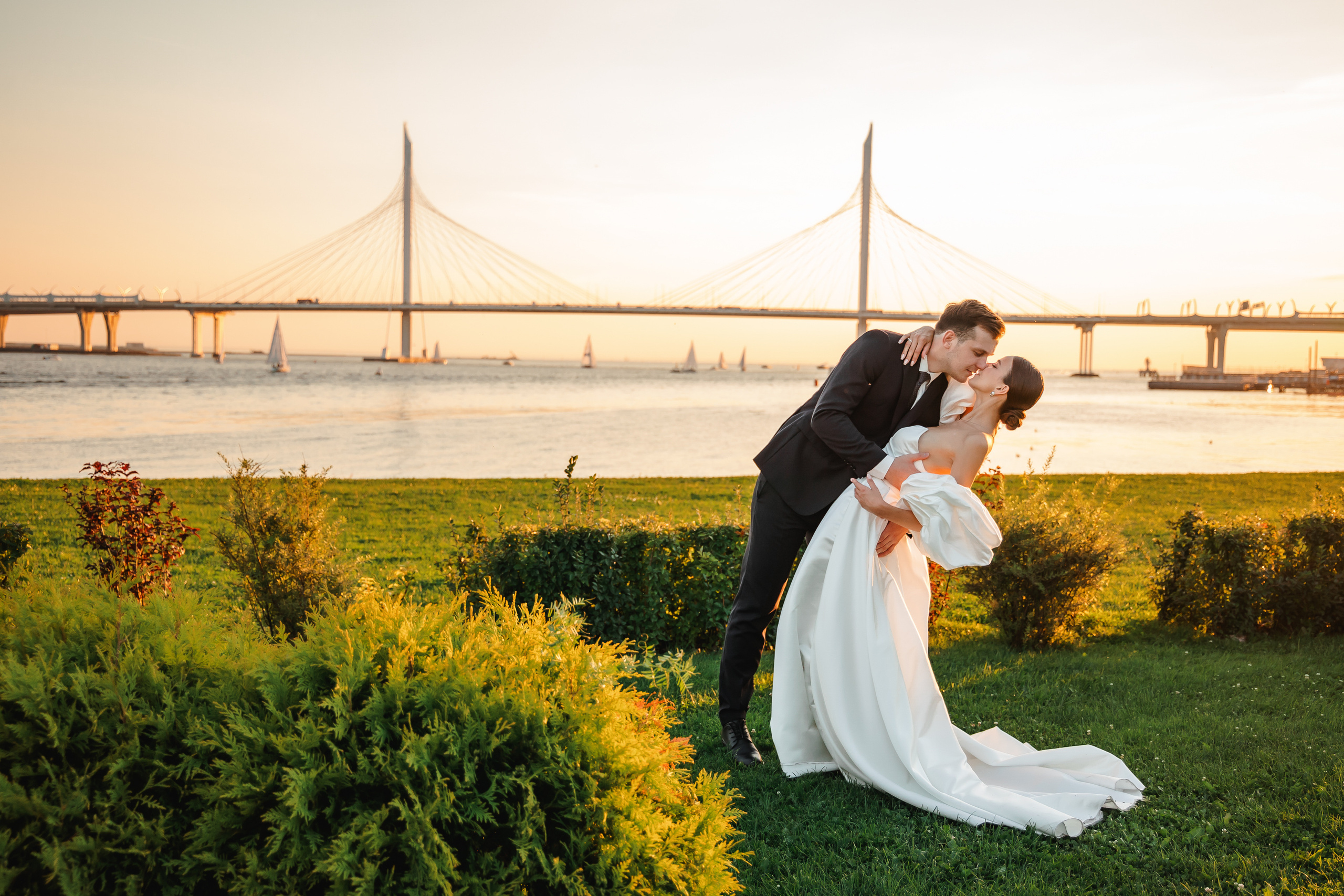 Иван и Юлия. Санкт-Петербург. Финский залив. Асия. Свадебный фотограф в Хабаровске