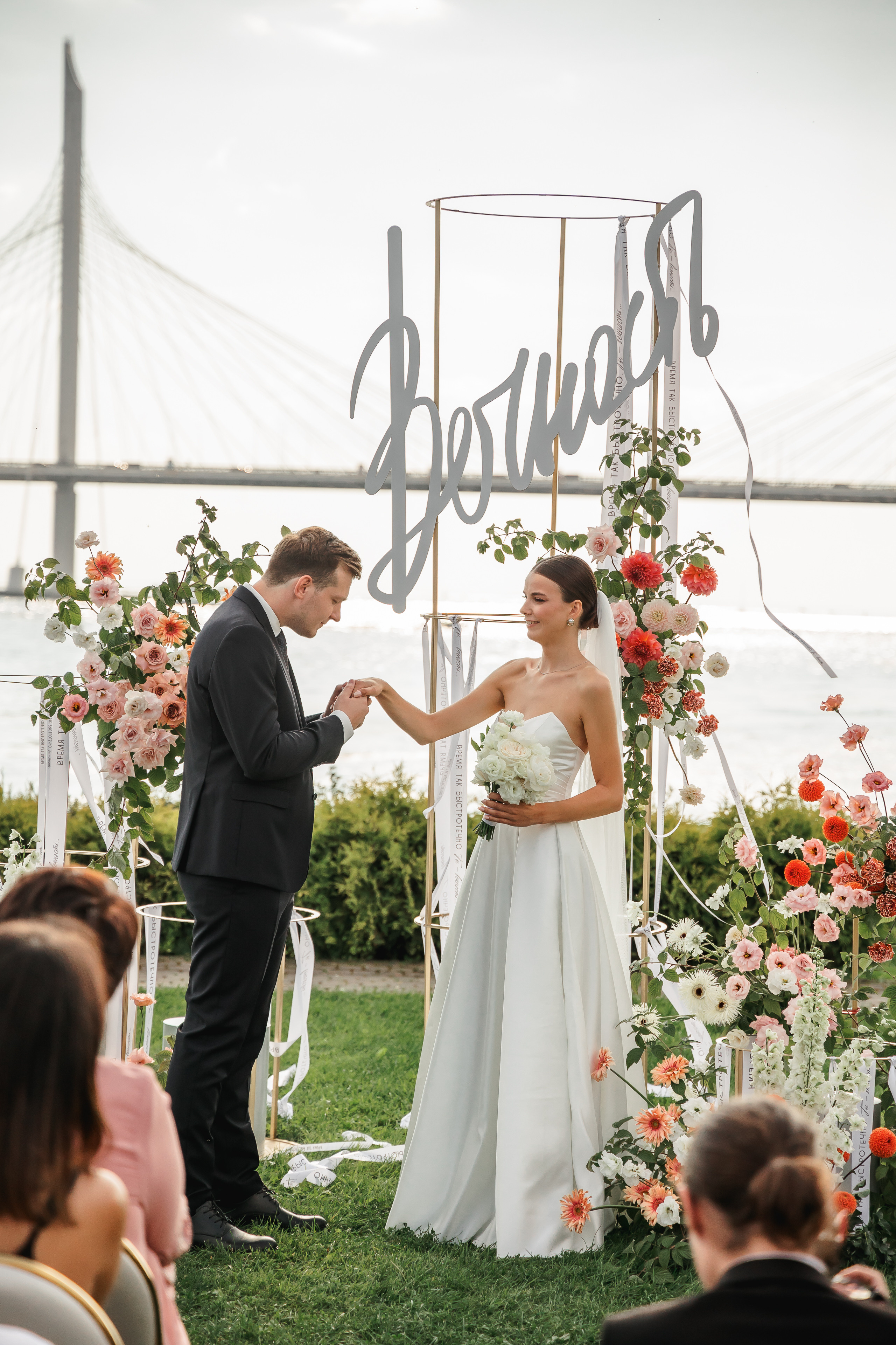 Иван и Юлия. Санкт-Петербург. Финский залив. Асия. Свадебный фотограф в Хабаровске