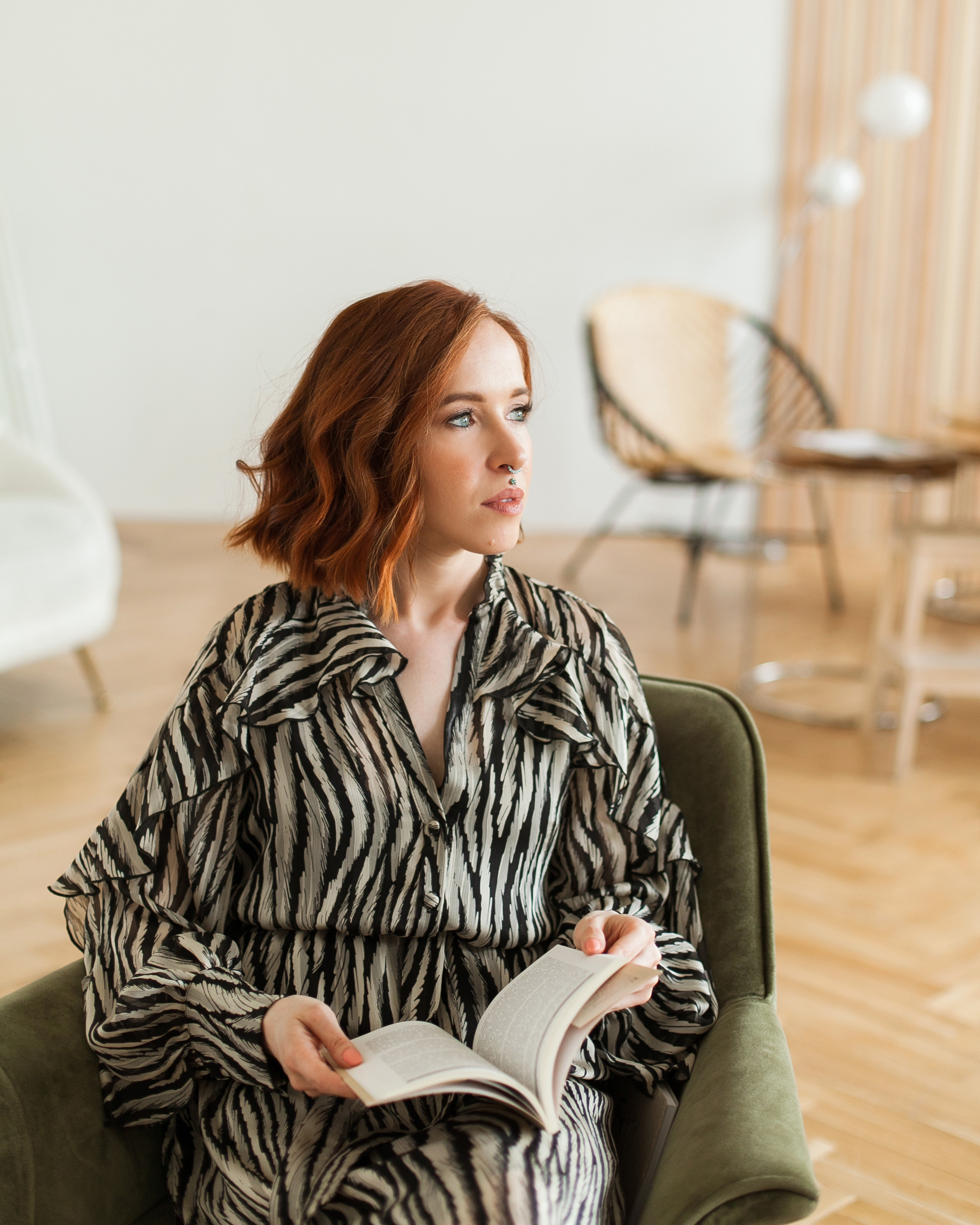 Преподаватель по чтению, скорочтению. Контент фотограф Саша Логвиненко