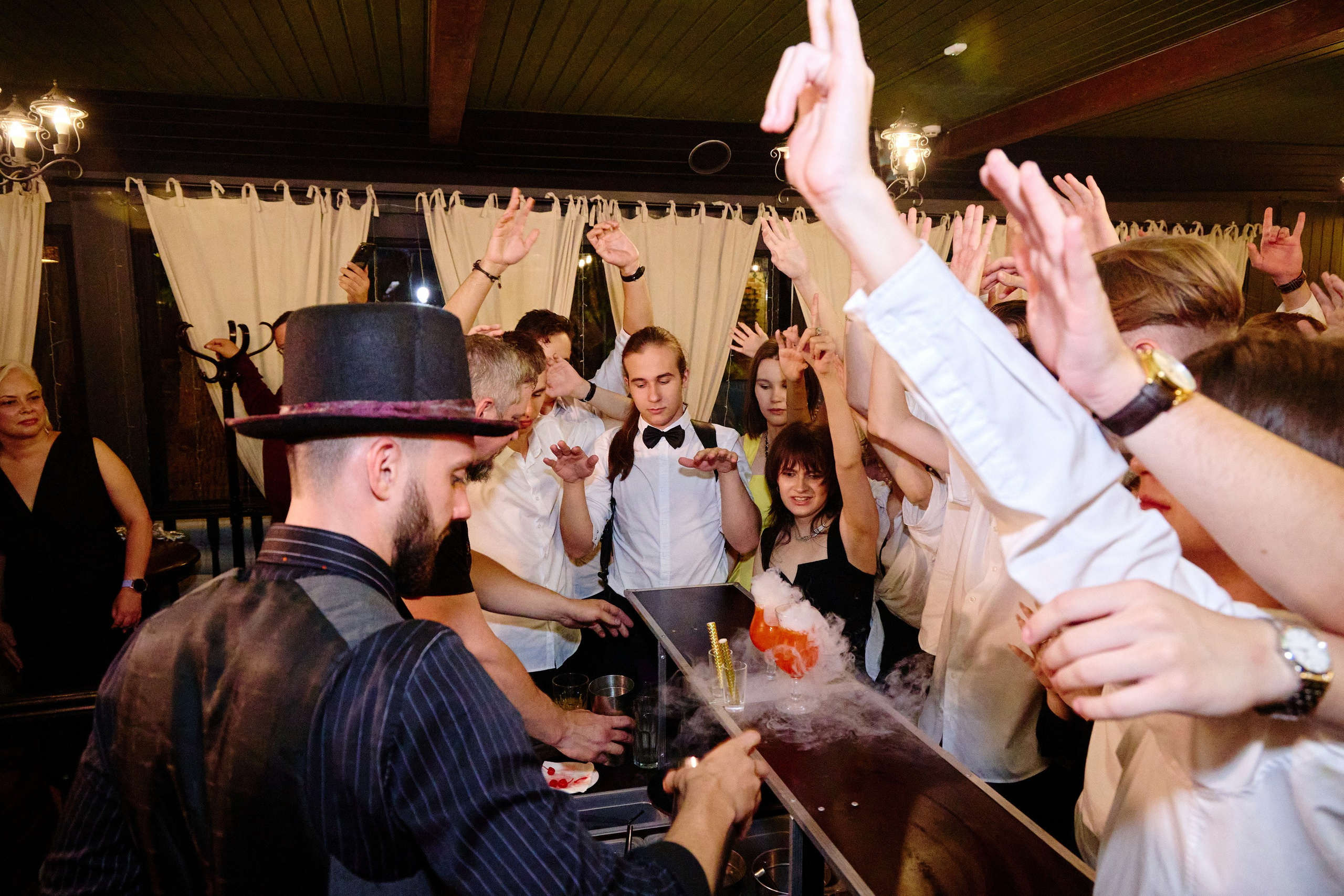 Выпускной 35 Сош. Фотограф Выпускные альбомы Таганрог Сергей Коробченко