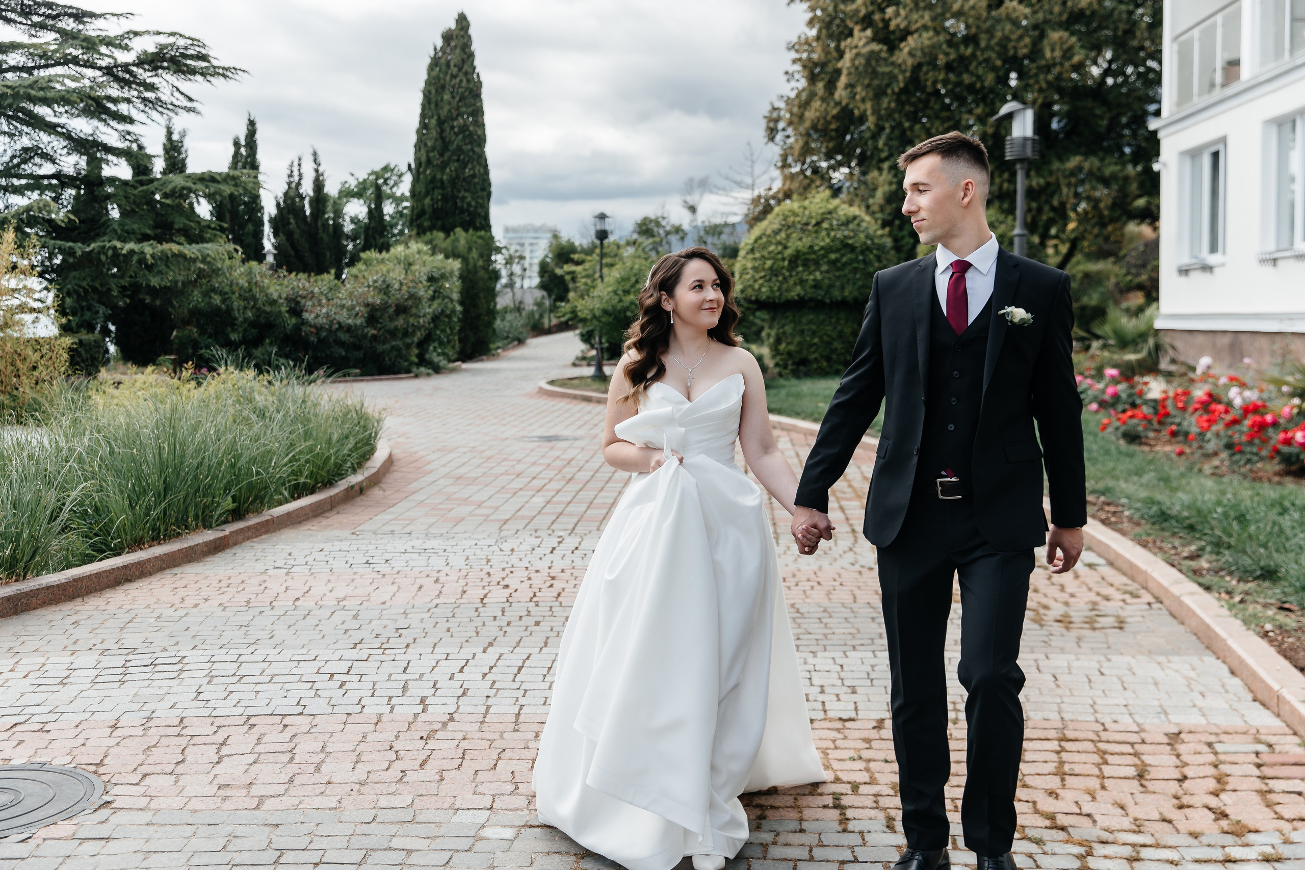 Парк Харакс, май в Крыму. Анонс свадьбы Ильи и Ксении. Свадебный фотограф в Крыму и Севастополе Ольга Баскакова