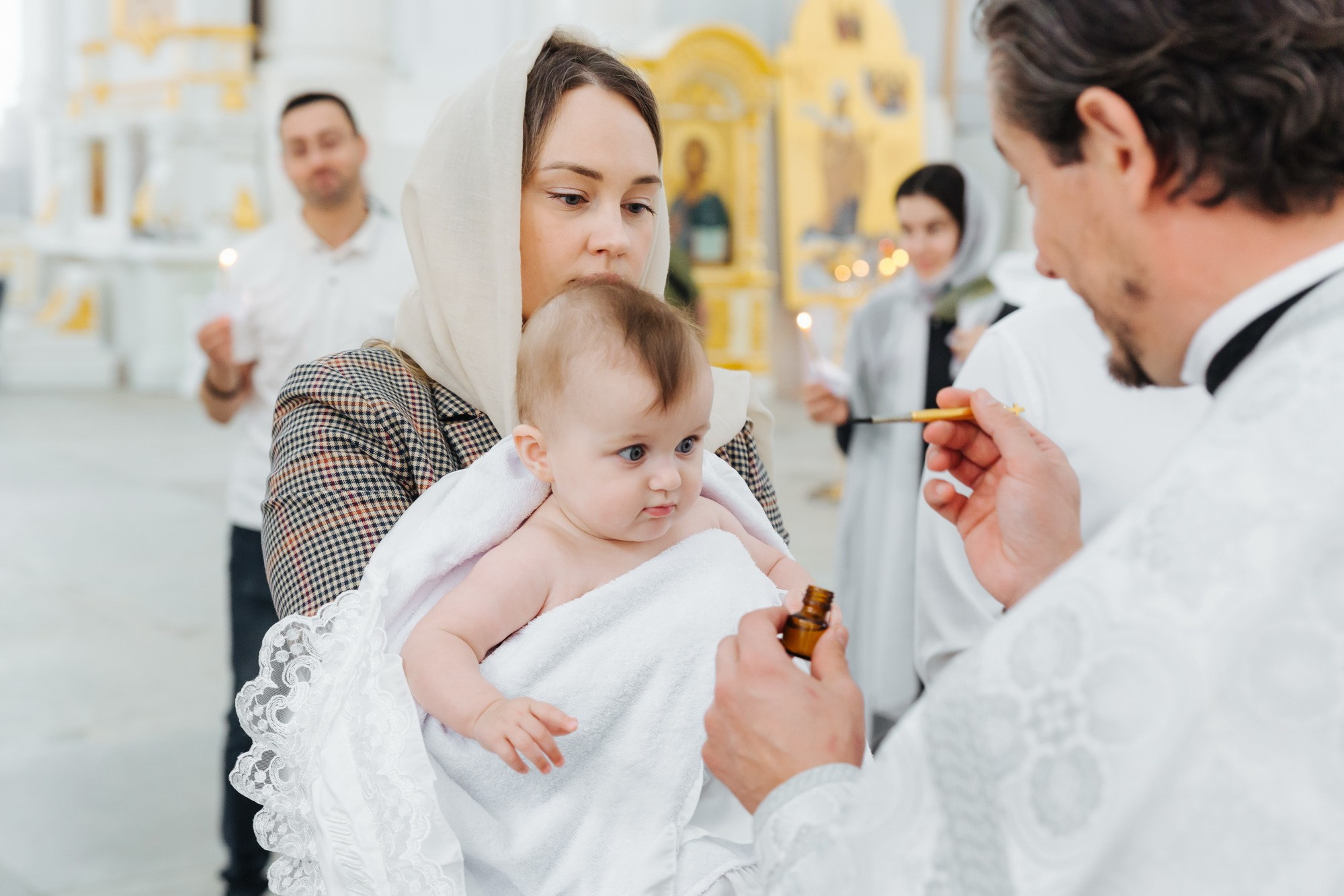 Смольный собор крещение сколько стоит, где провести крещение спб, душевный батюшка смольный собор, цена крестин, где покреститься взрослому