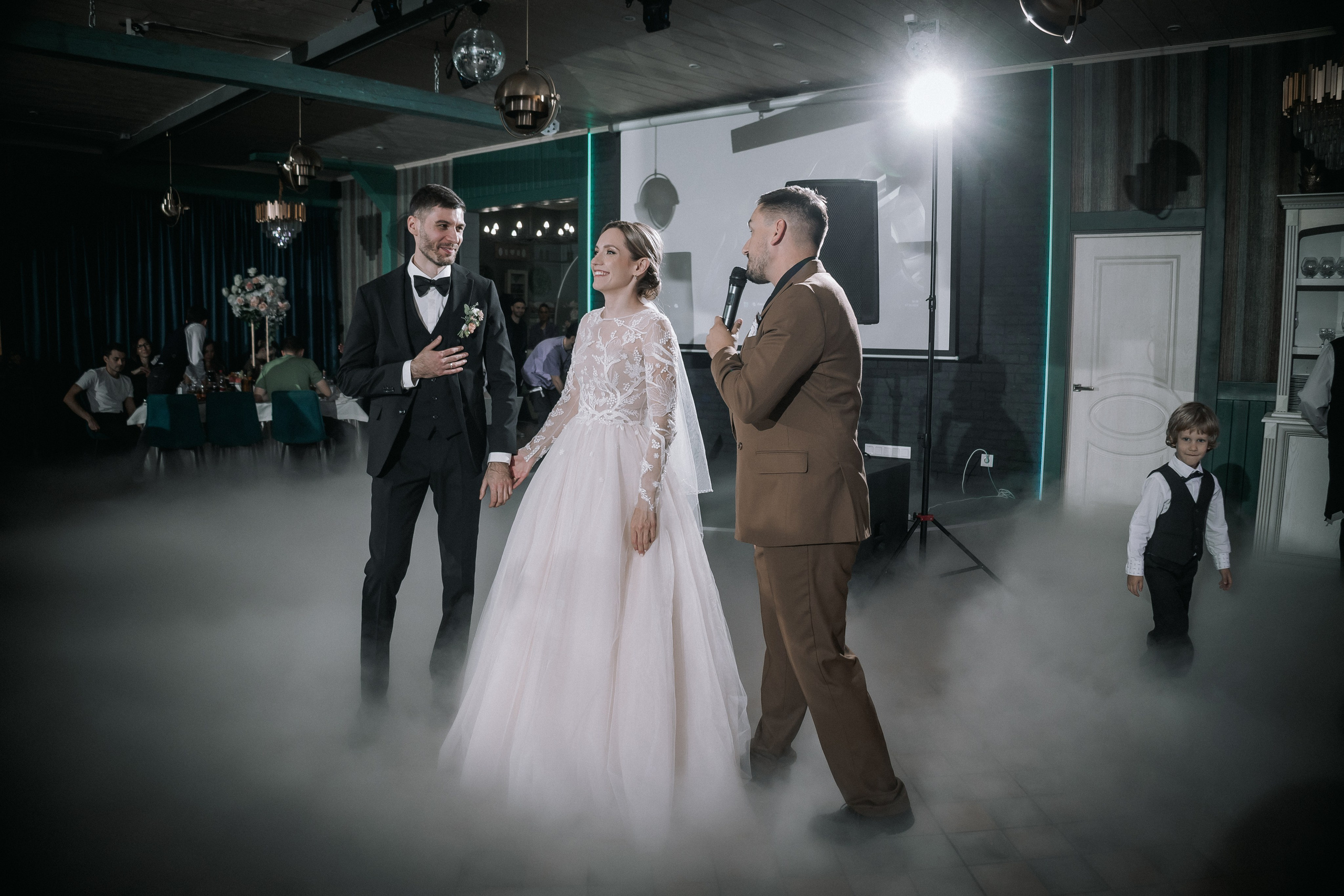 Свадебный день. Дарья и Джем. Свадебная фотография. Арина Рубах