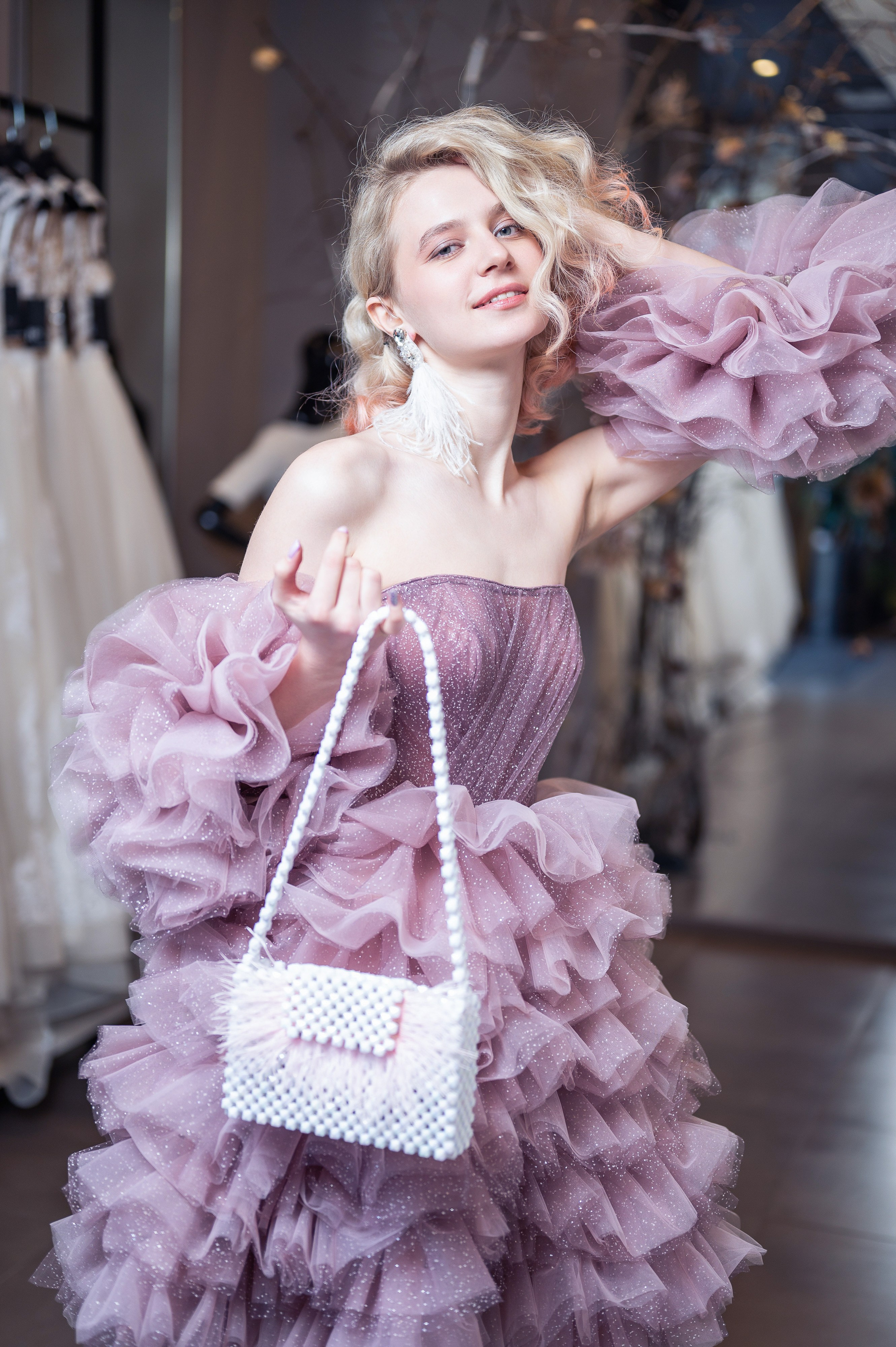 Глем 3. Свадебный салон-ателье Бонжур в Минске Bonjour