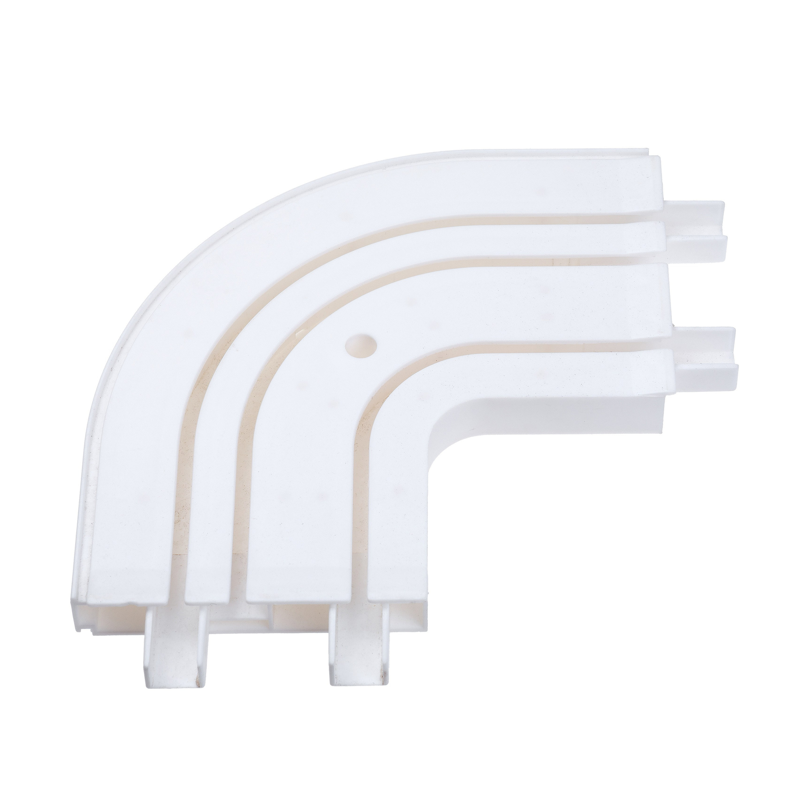 На белом для маркетплейсов и каталогов. Предметный фотограф Александр Трузян