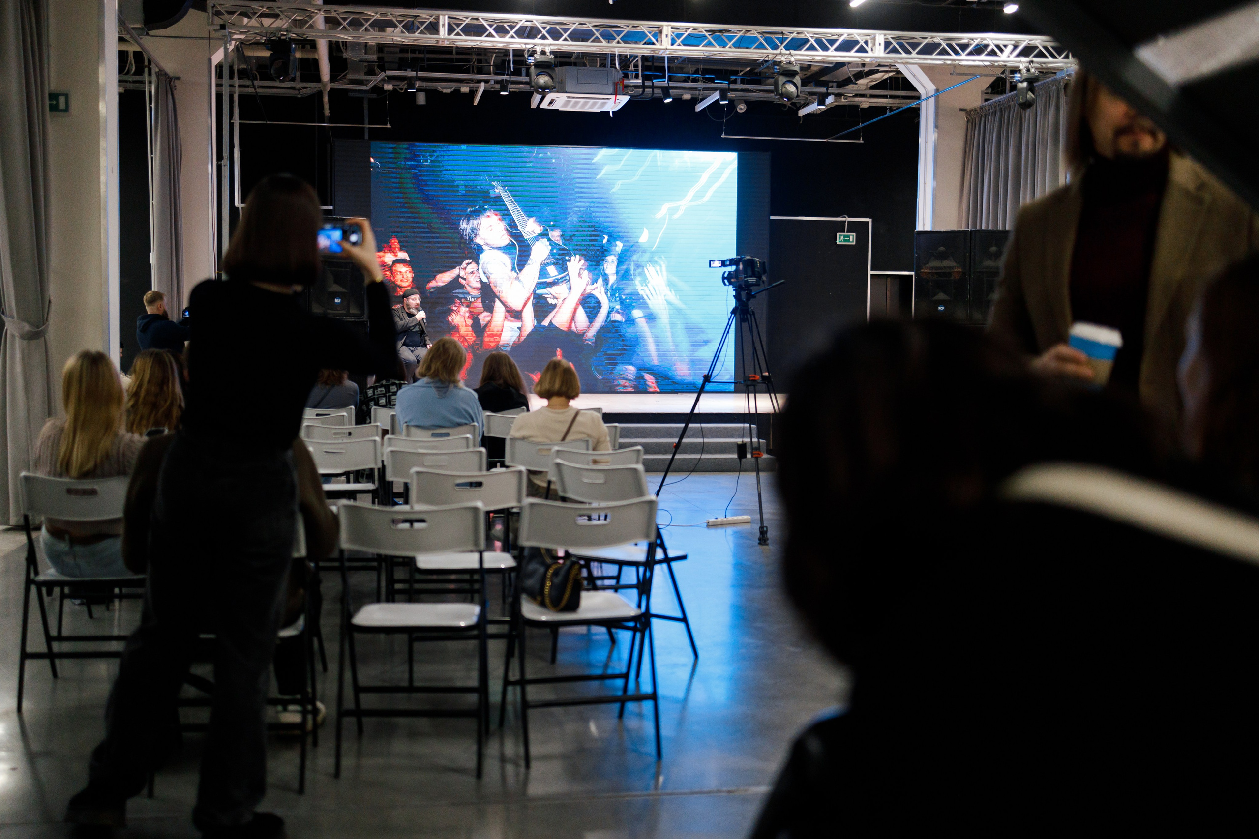 Фотофестиваль «Молодая фотография в Октаве». Свадебный и семейный фотограф в Туле и области Маша Костина