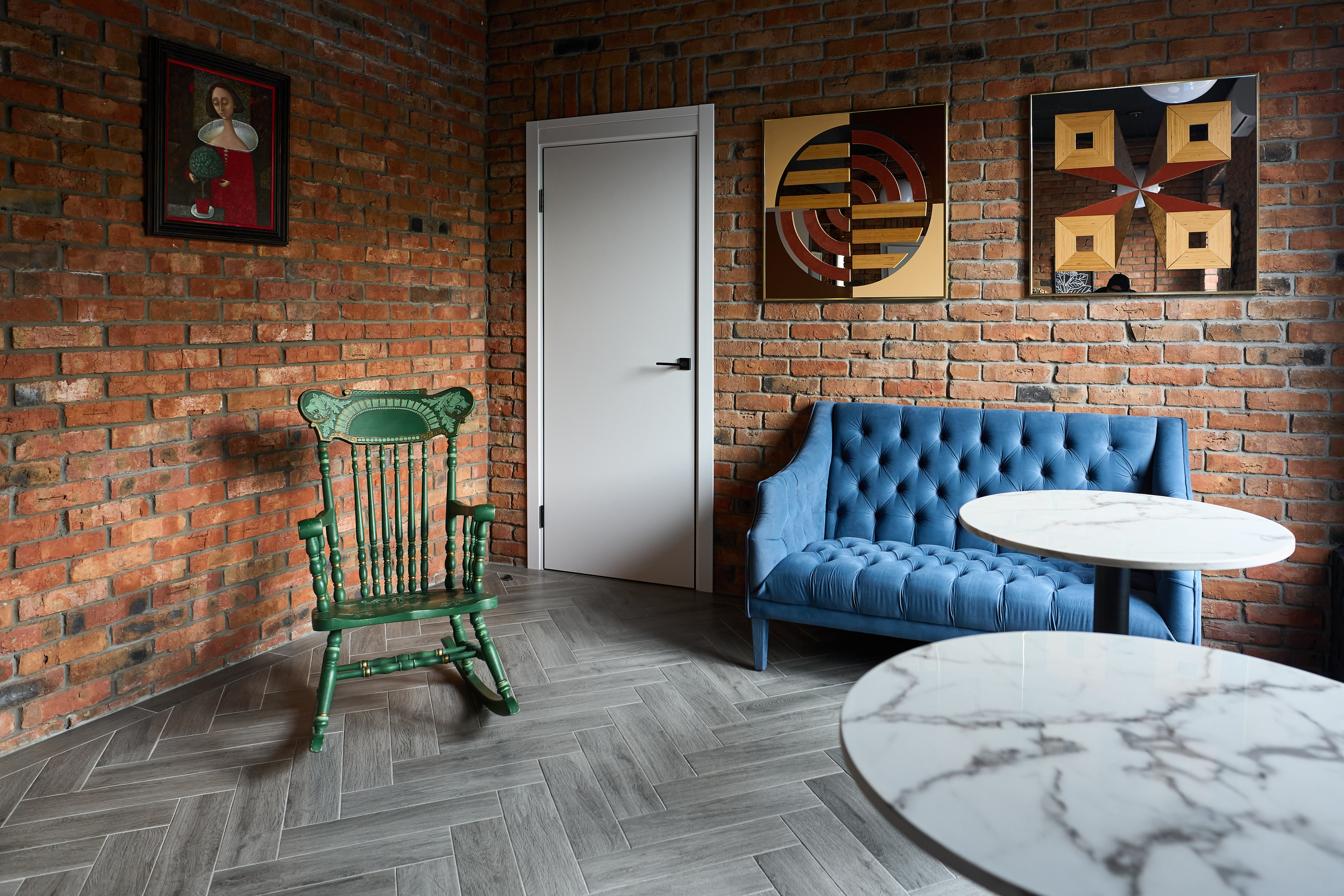 Интерьерная съемка здания продюсерского центра «Бикбау». Фотограф Олег Сотник