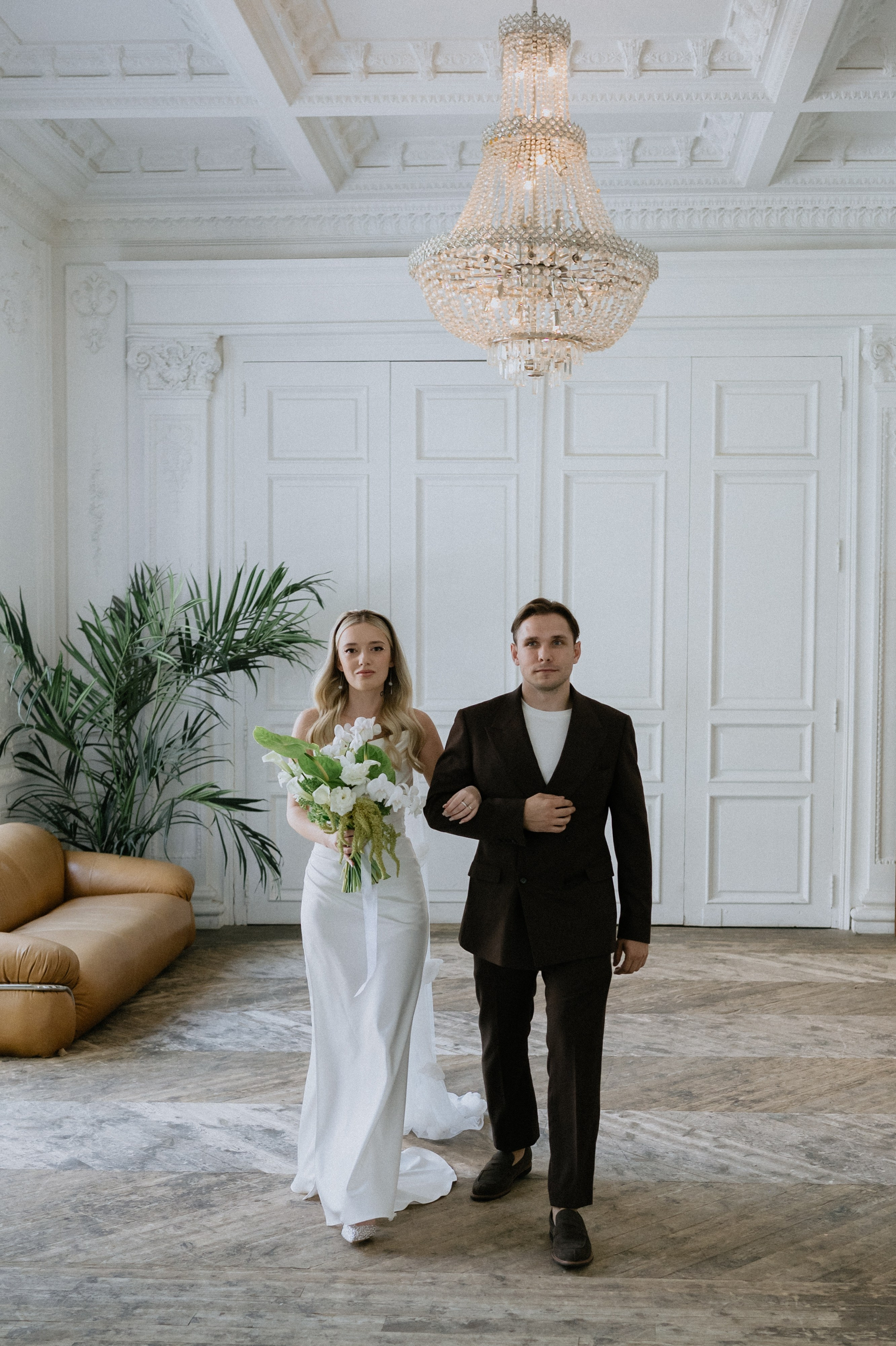 Регистрация брака и фотосессия в Особняке Royal. Свадебный фотограф Москва — Сергей и Татьяна