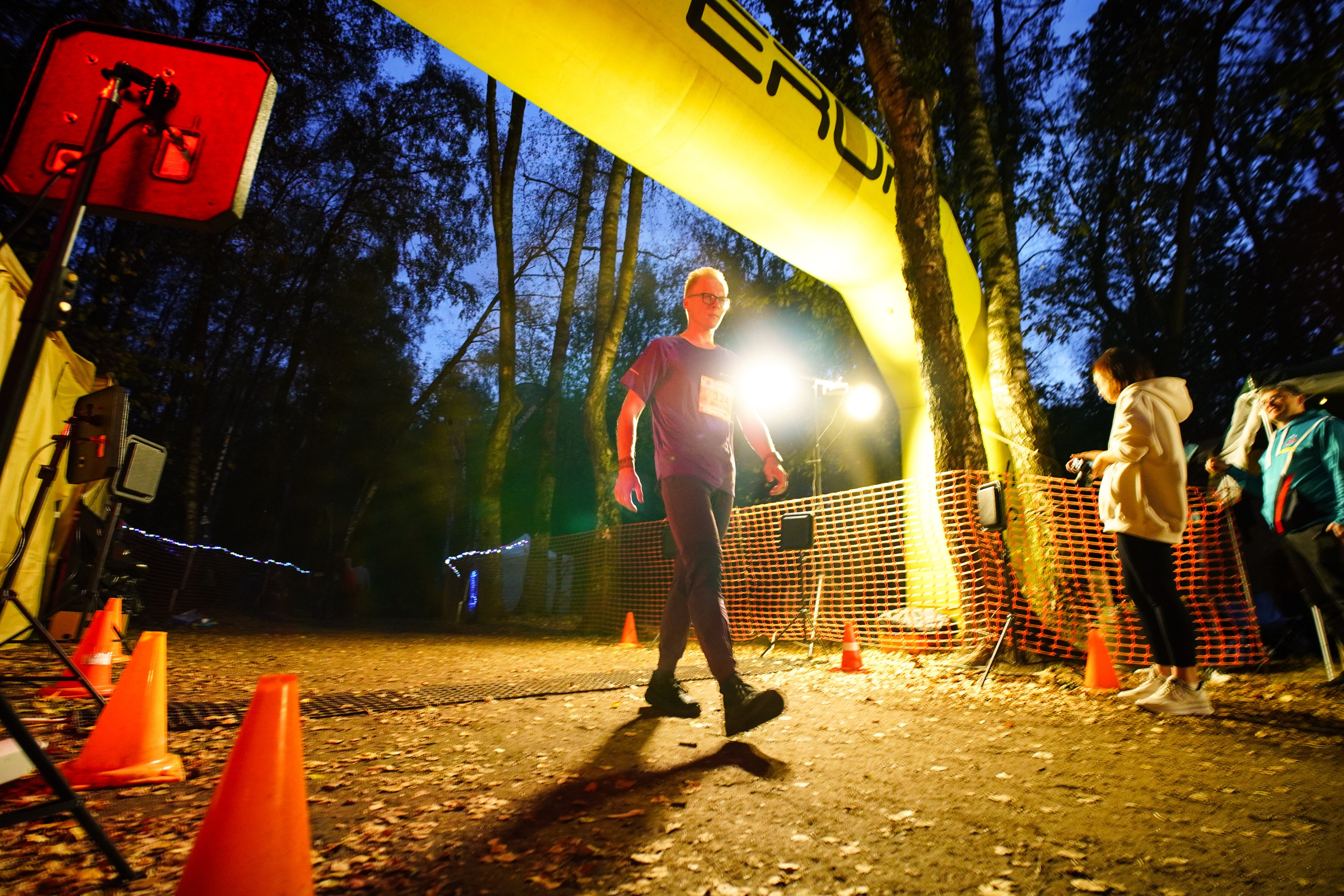 Backyard Ultra Moscow 2024. Роман Капилюшов. Бег. Фото. Видео. г. Люберцы