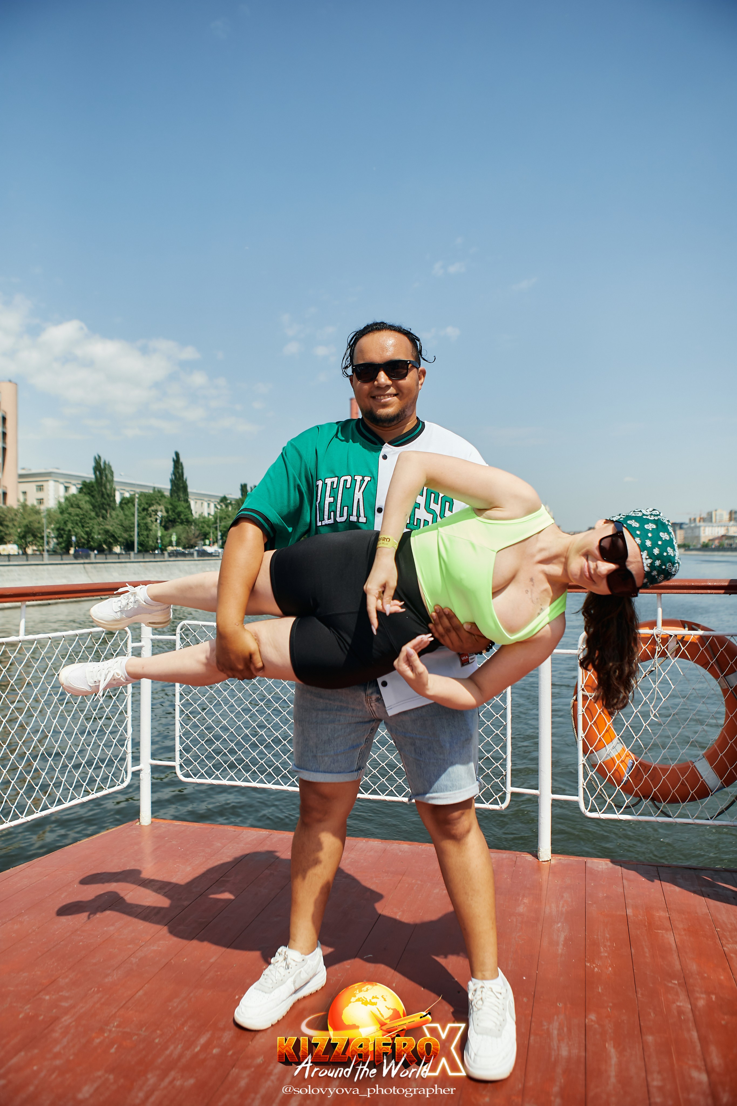 Boat party. Свадебный фотограф