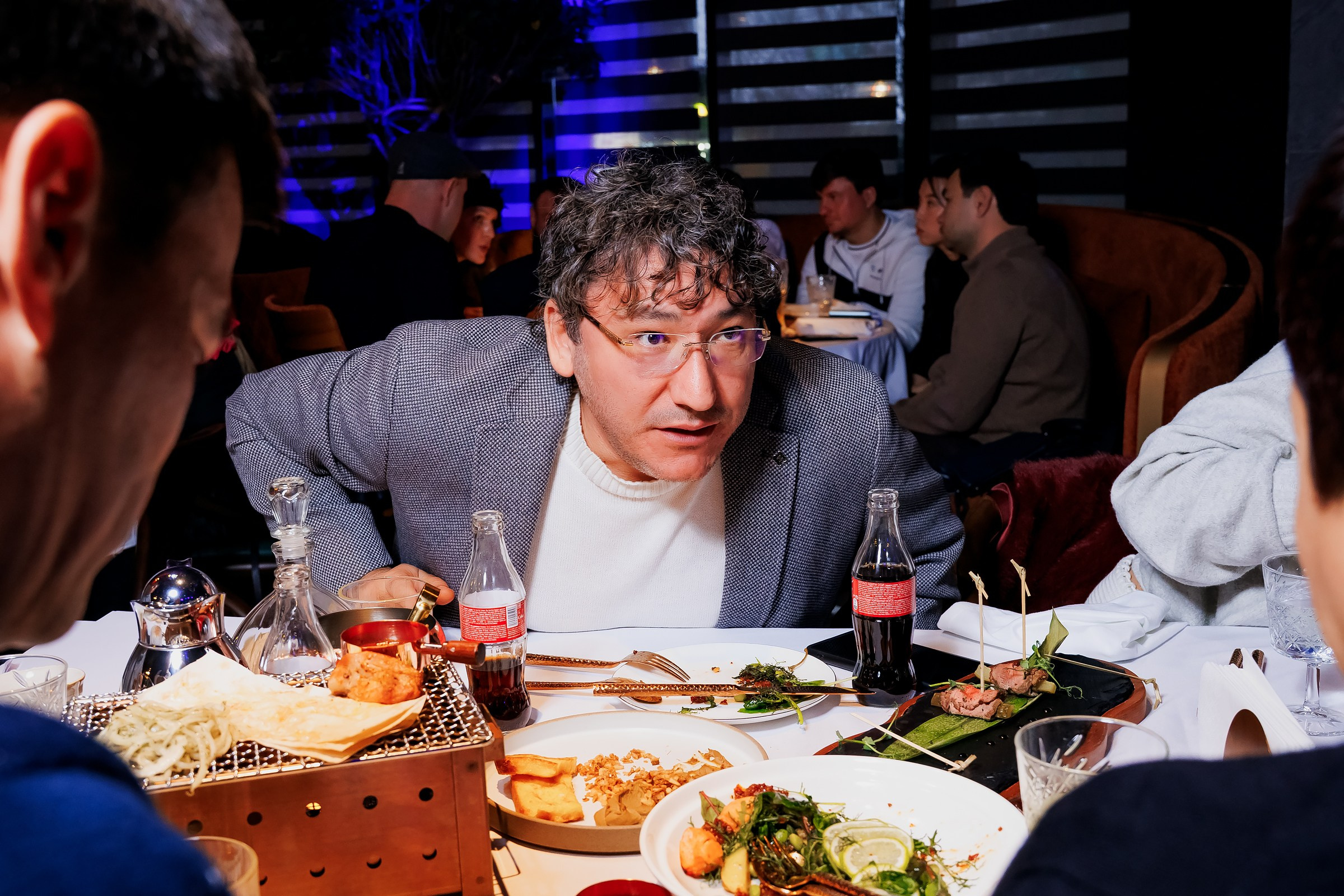 Вокруг Света за 60 Секунд-Sunset Meat Restaurant. Репортажный фотограф в Алматы Каюпов Сержан