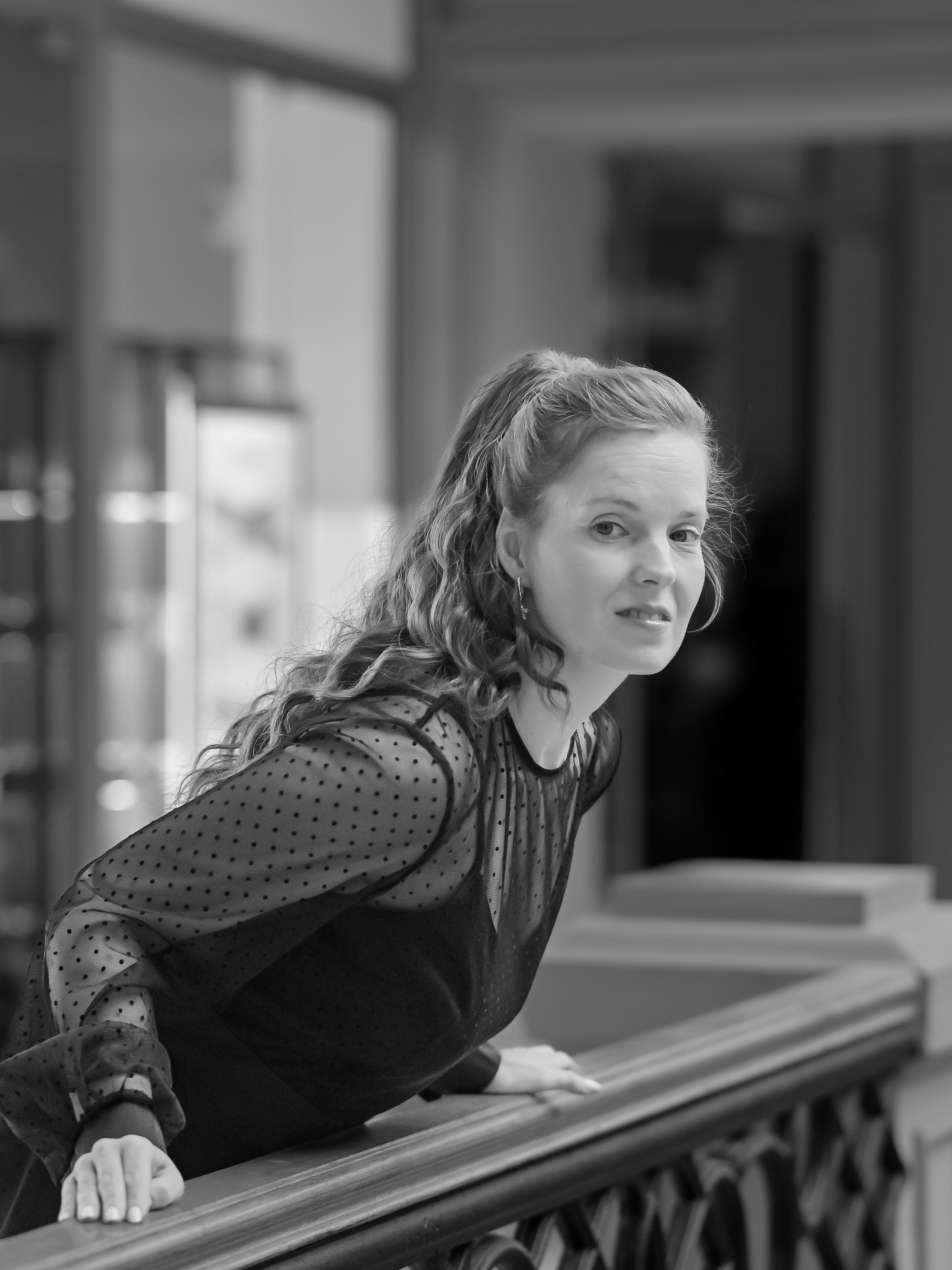 Петровский пассаж ЧБ. Портретный фотограф в Москве Сергей Чудов