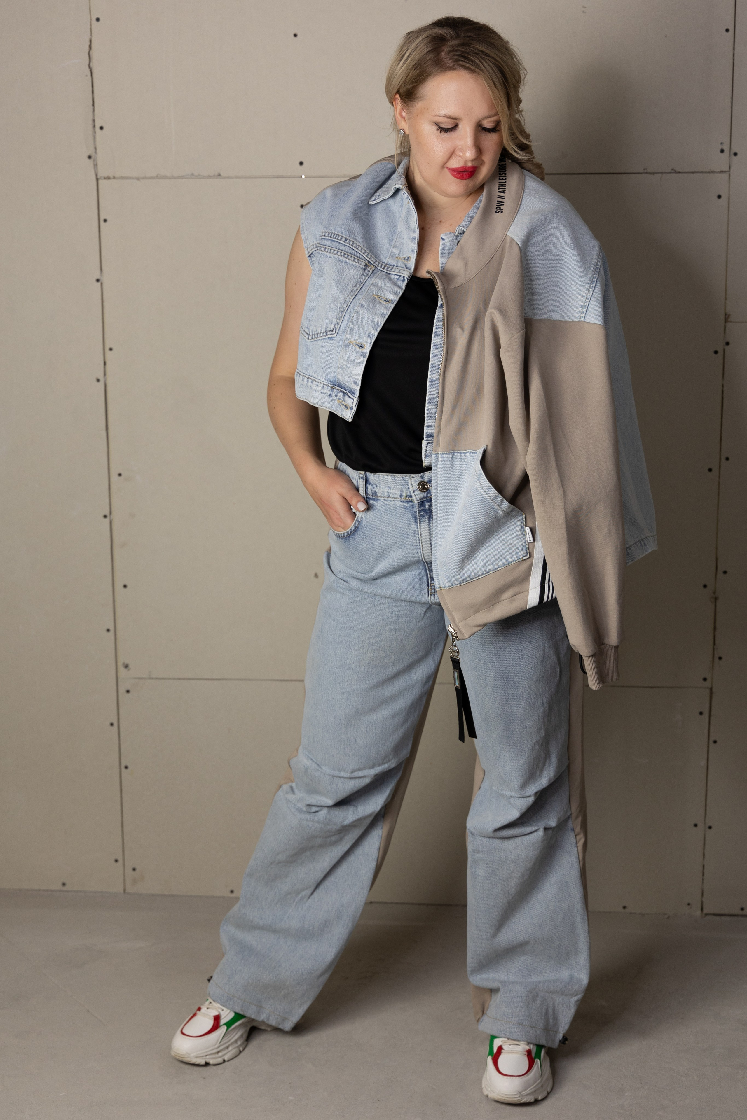 Модели для съёмок товаров на маркетплейсах. Фотограф Татьяна Марсуверских Жуковский. Фотограф для маркетплейсов, фотоуслуги в Жуковском Татьяна Марсуверских