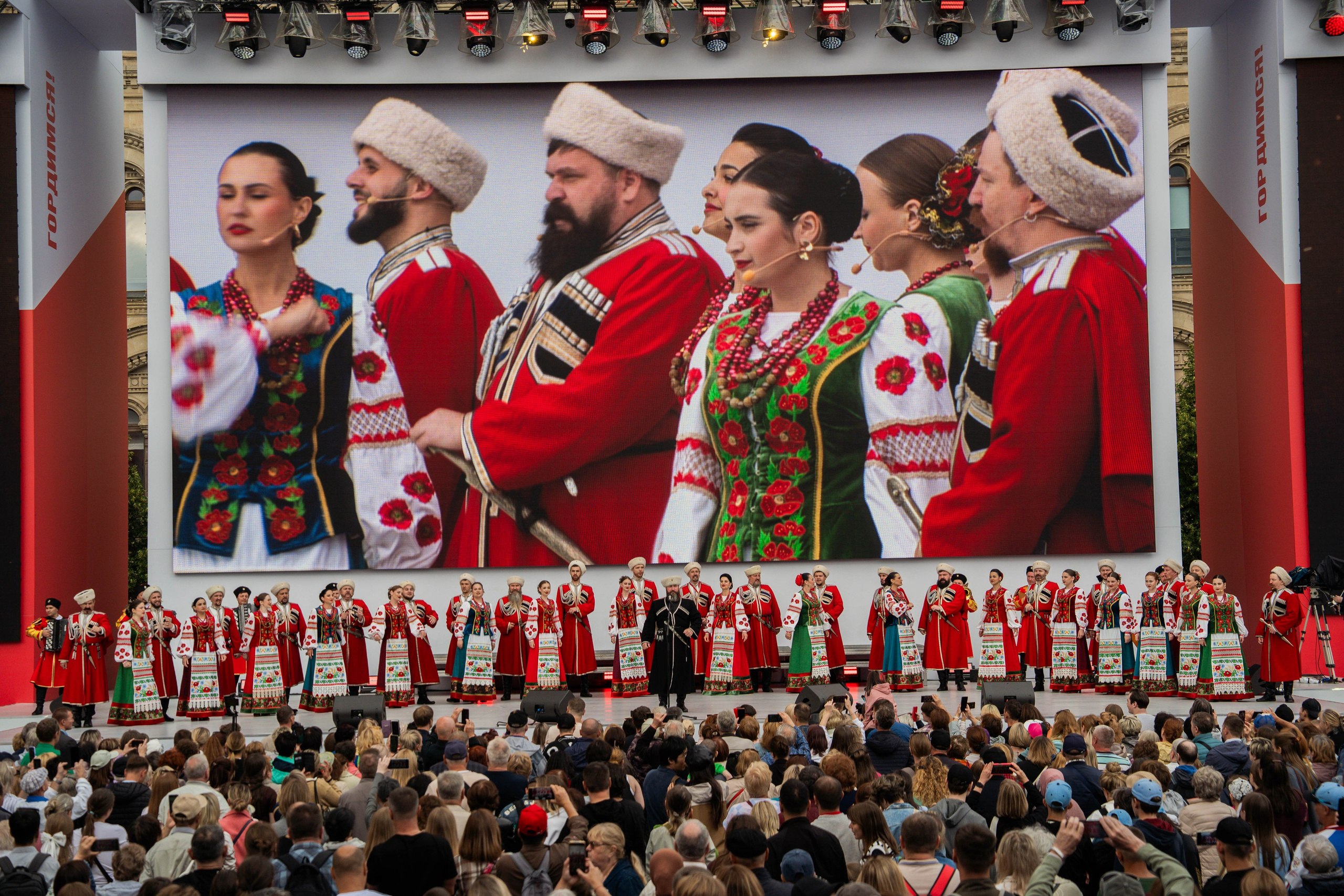 Иммерсивный музей к 80-й годовщине Парада Победы. Beardy Pix