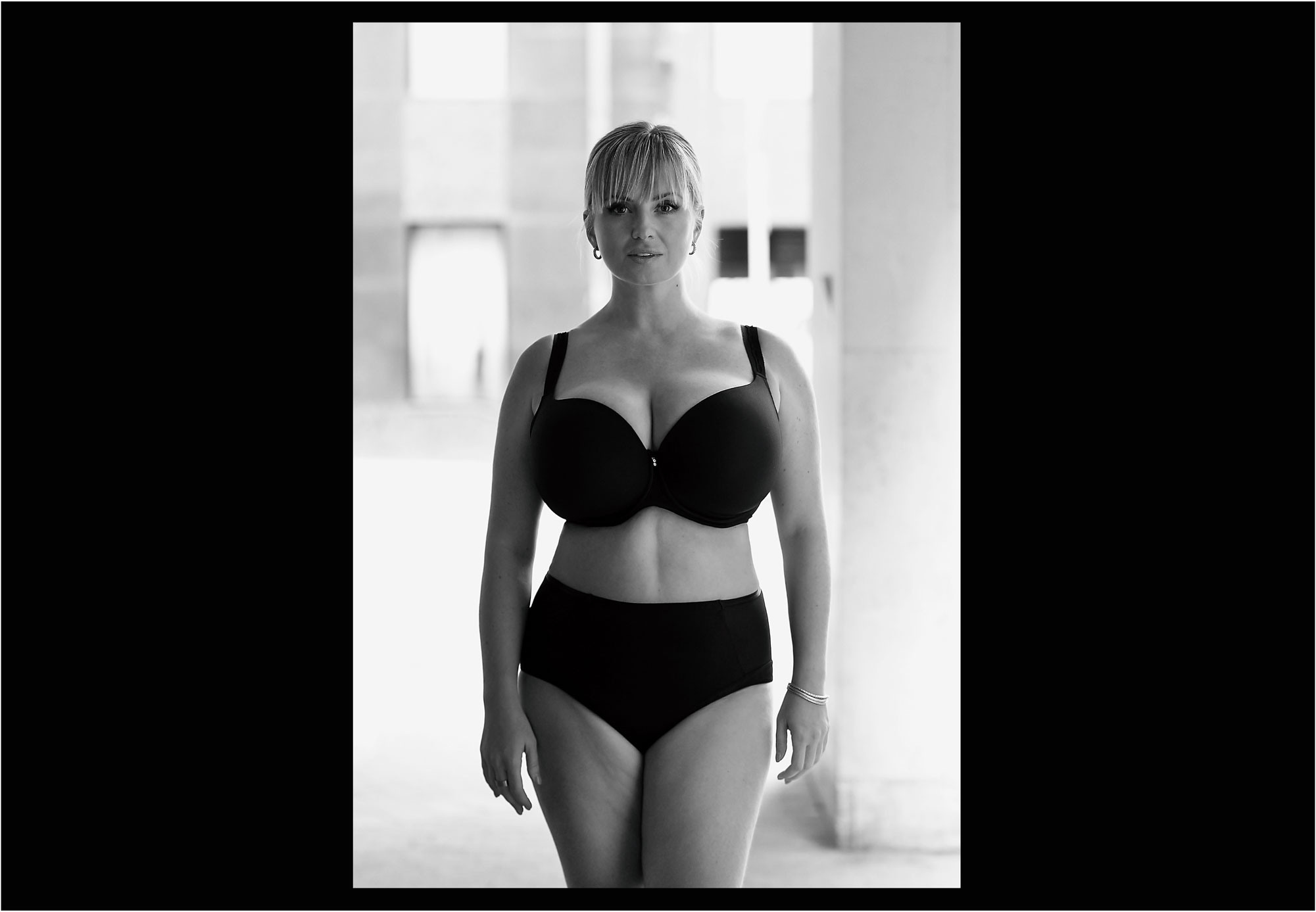 бельевая модель плюс сайз, продающие фотографии нижнего белья, нет "ню фото моделей плюс сайз"